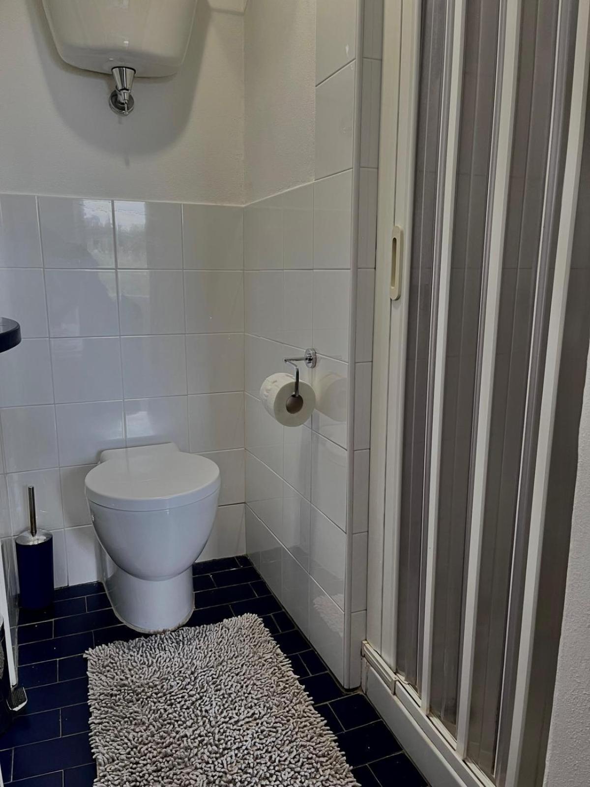 Double Room - Photo 6