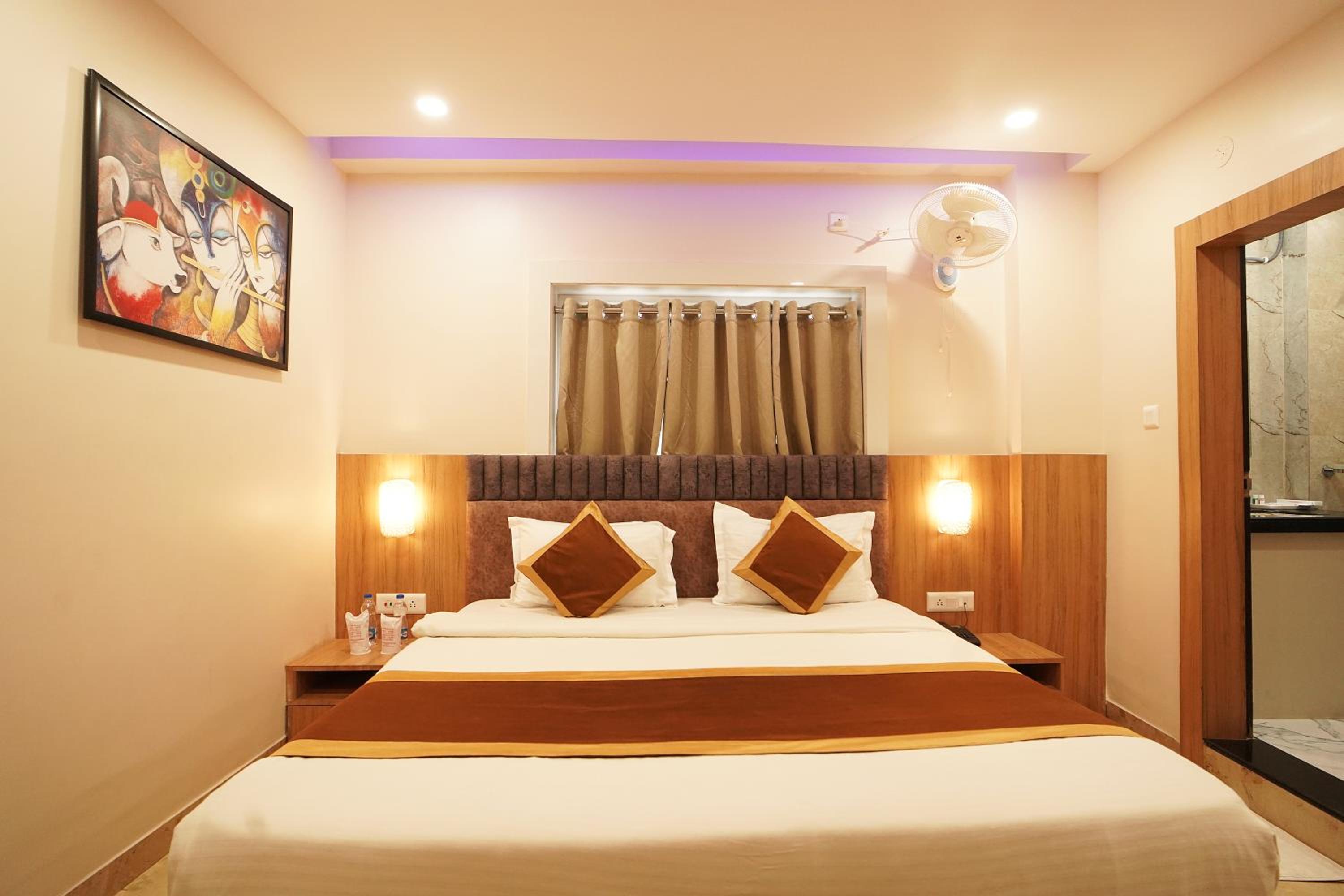 Suite - Photo 8