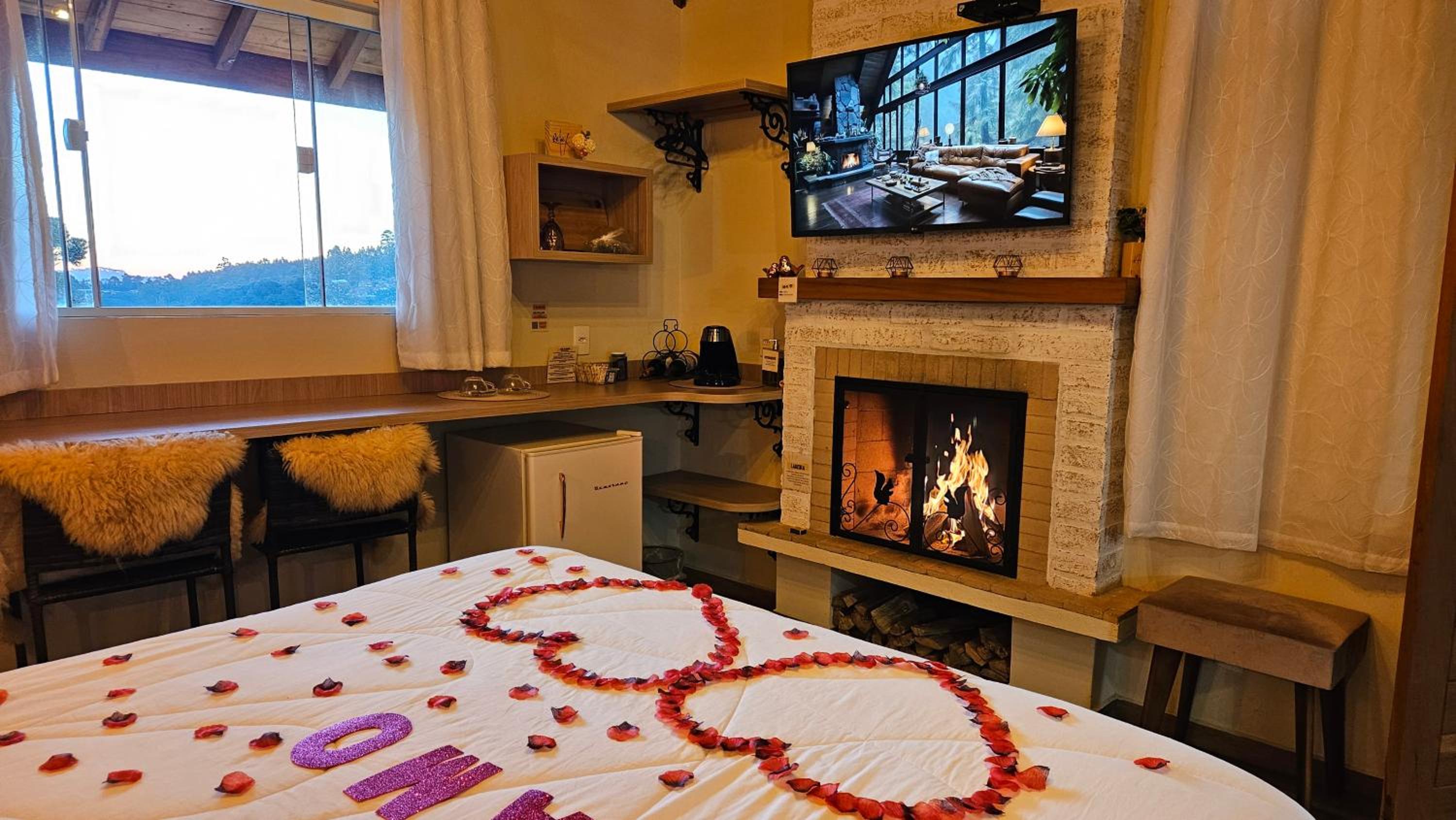 Master Suite with Spa Bath and Balcony - Photo 19