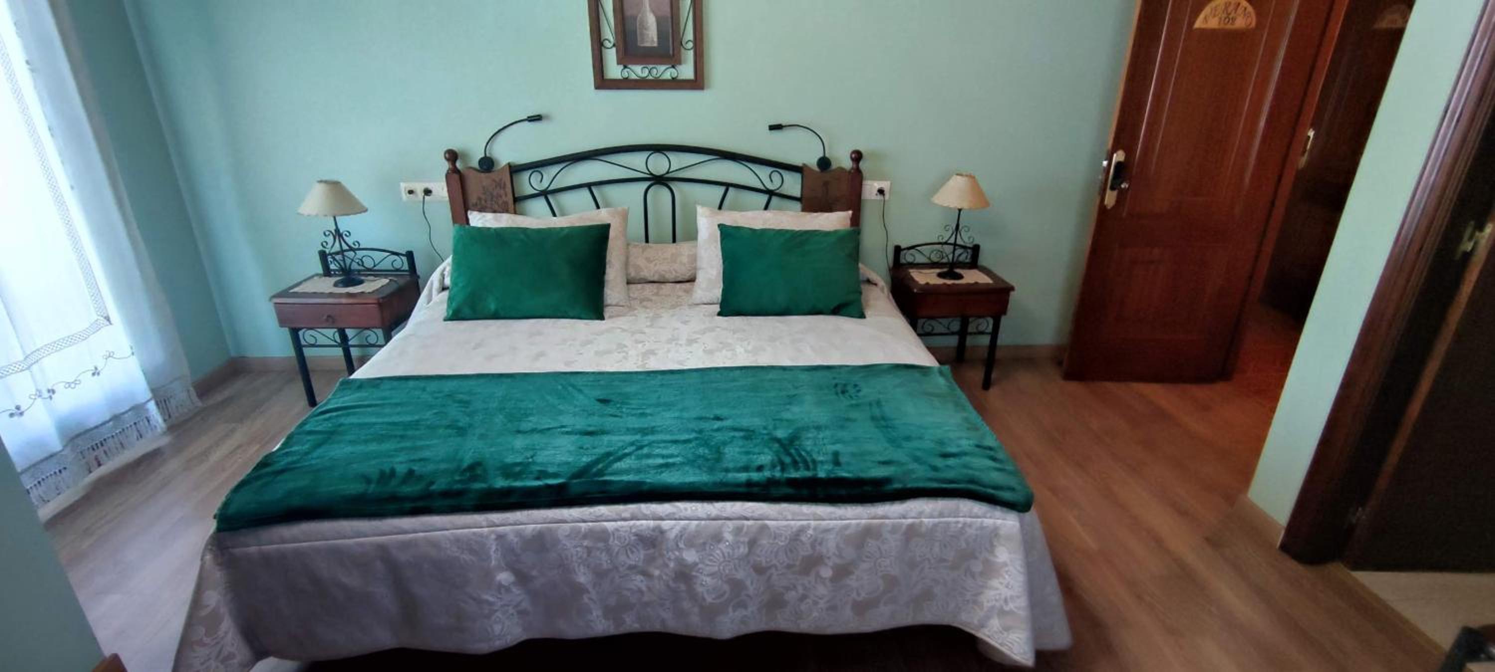 Habitación Doble con Vista a la Piscina