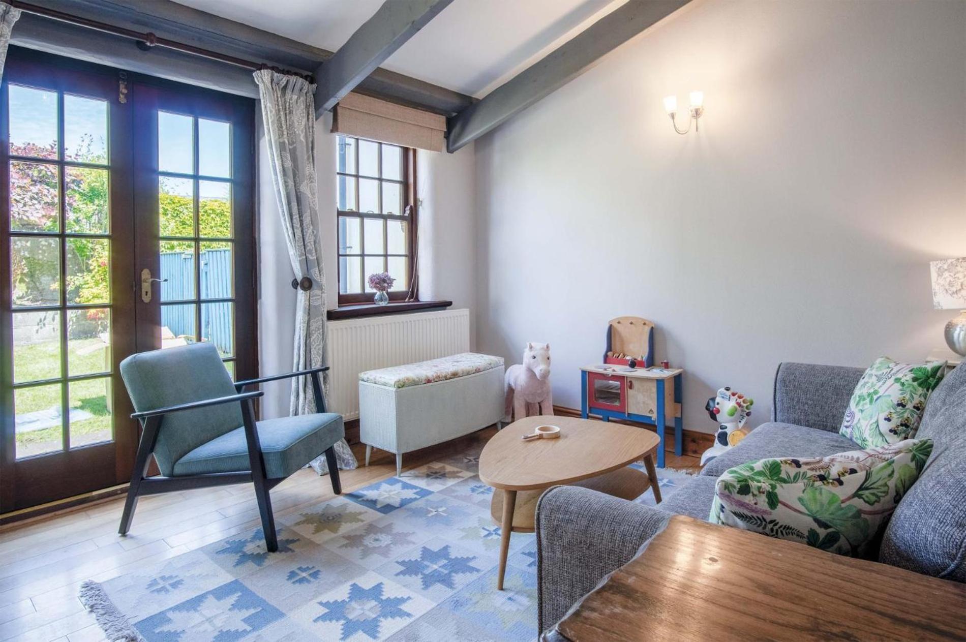Three-Bedroom House photo 2