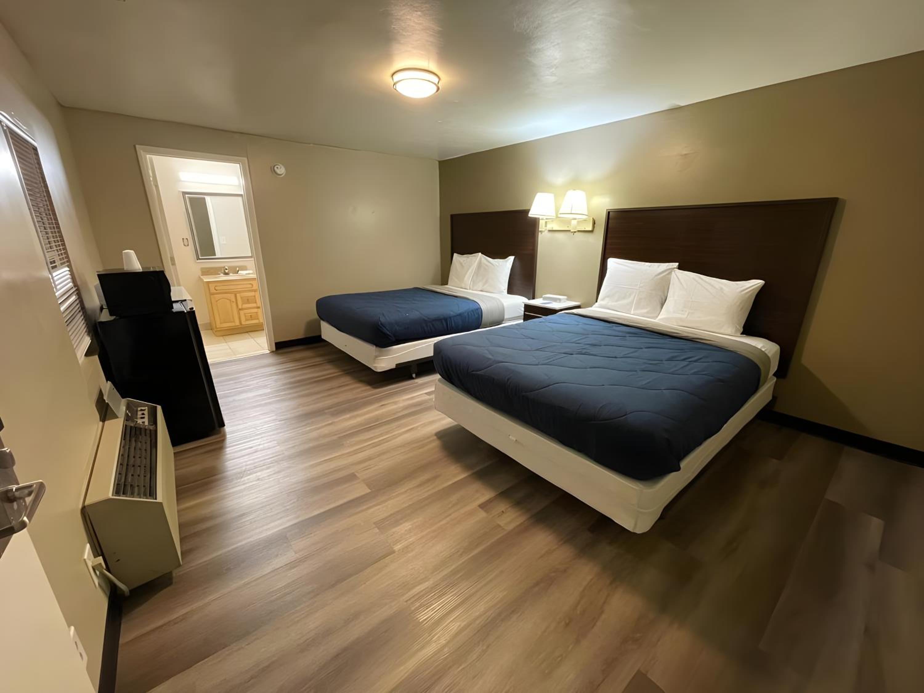 Standard Double Room photo 3