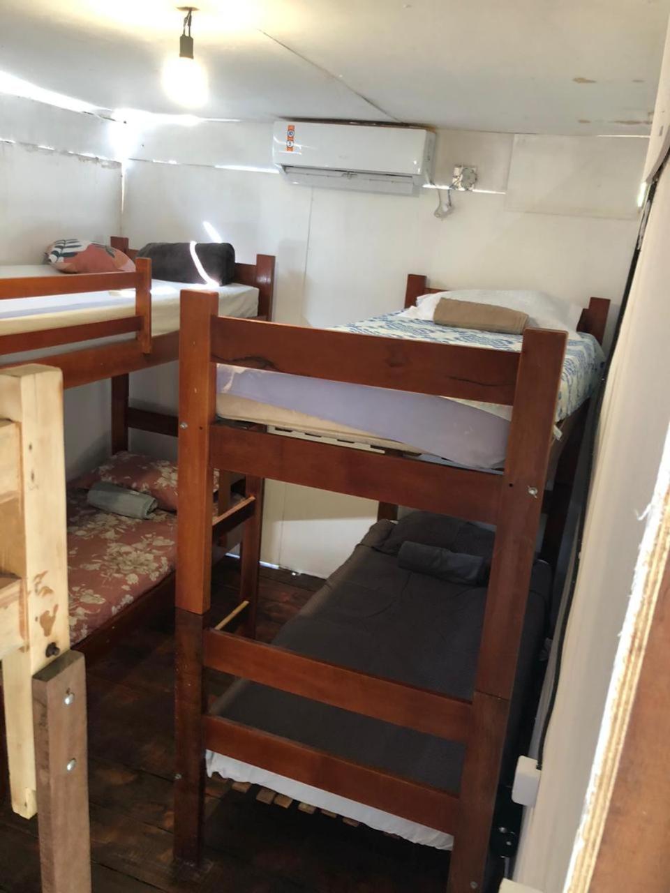 6-Bed Mixed Dormitory Room photo 3