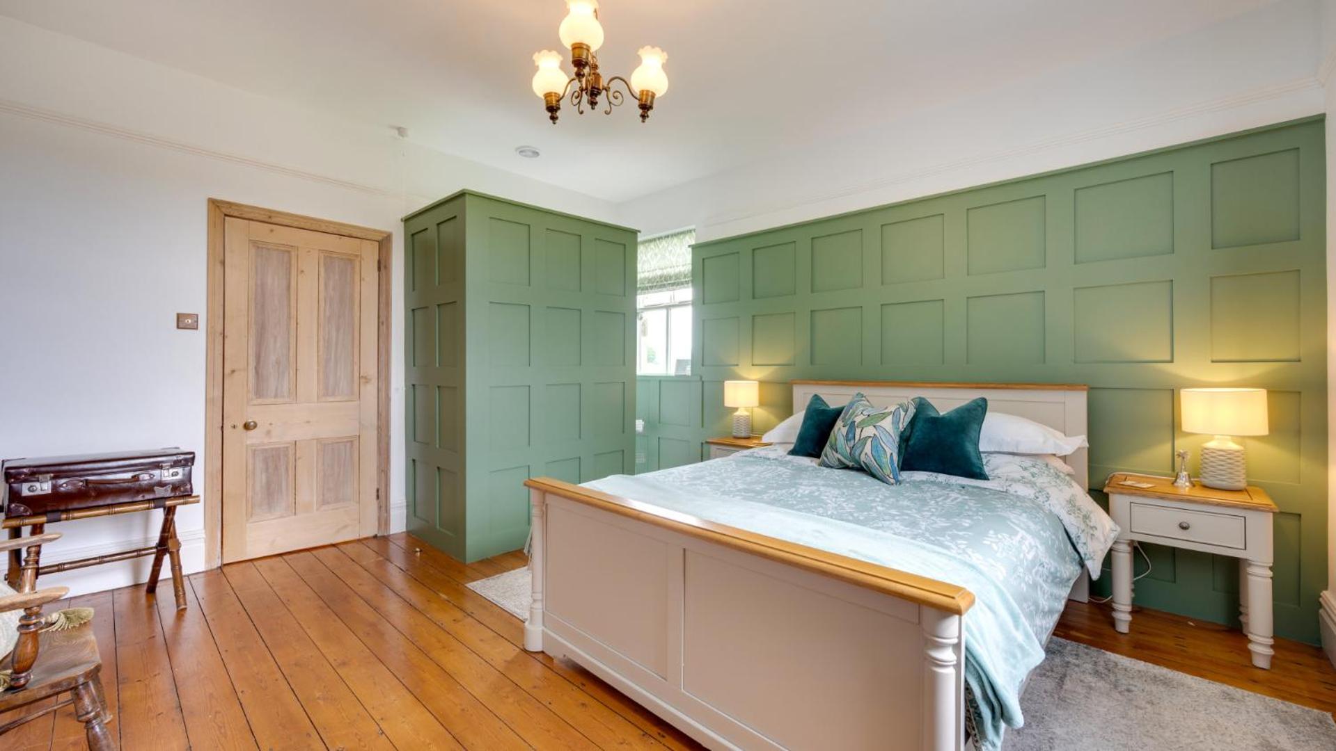 Three-Bedroom House photo 1