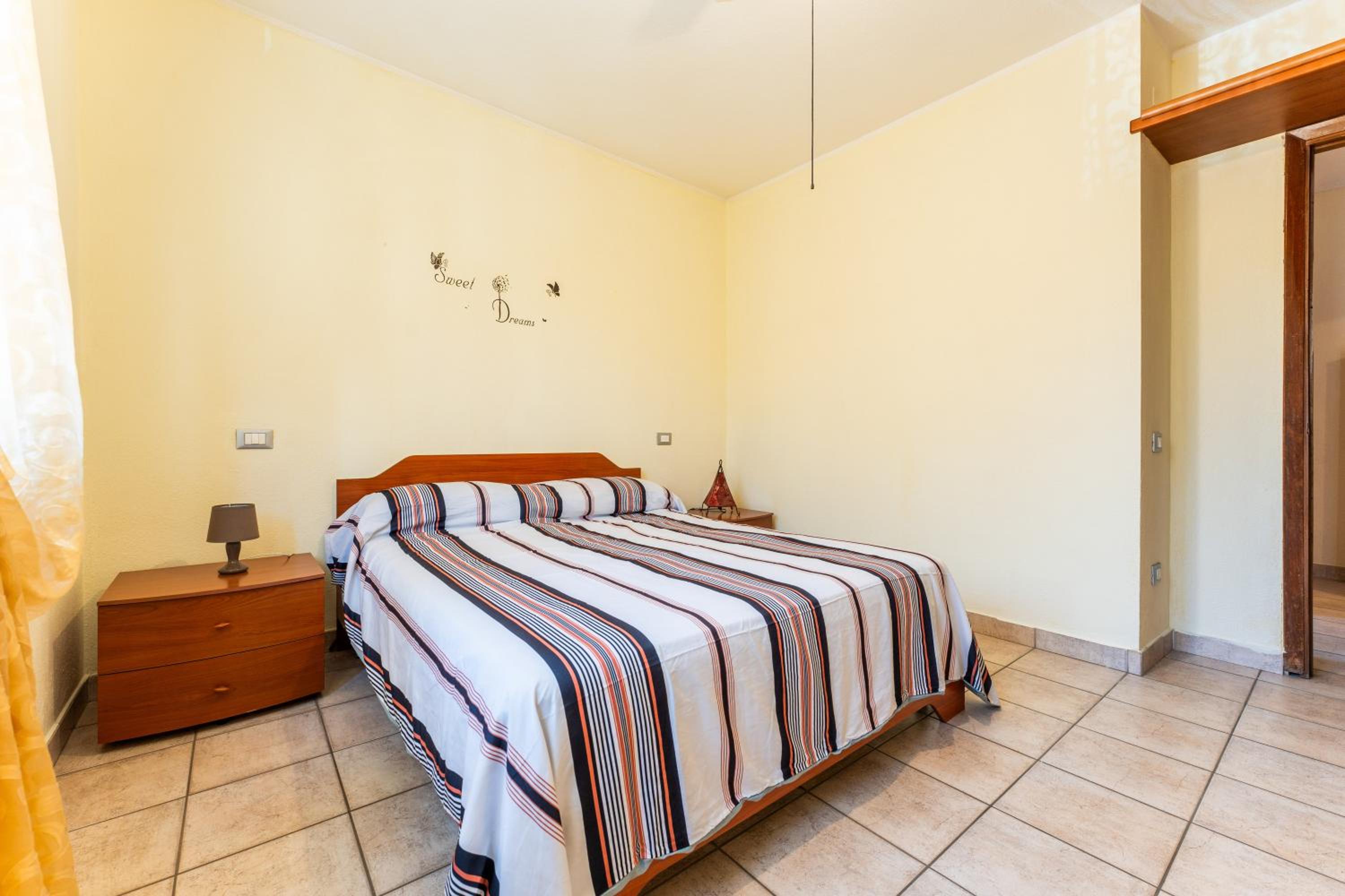 Two-Bedroom House photo 3