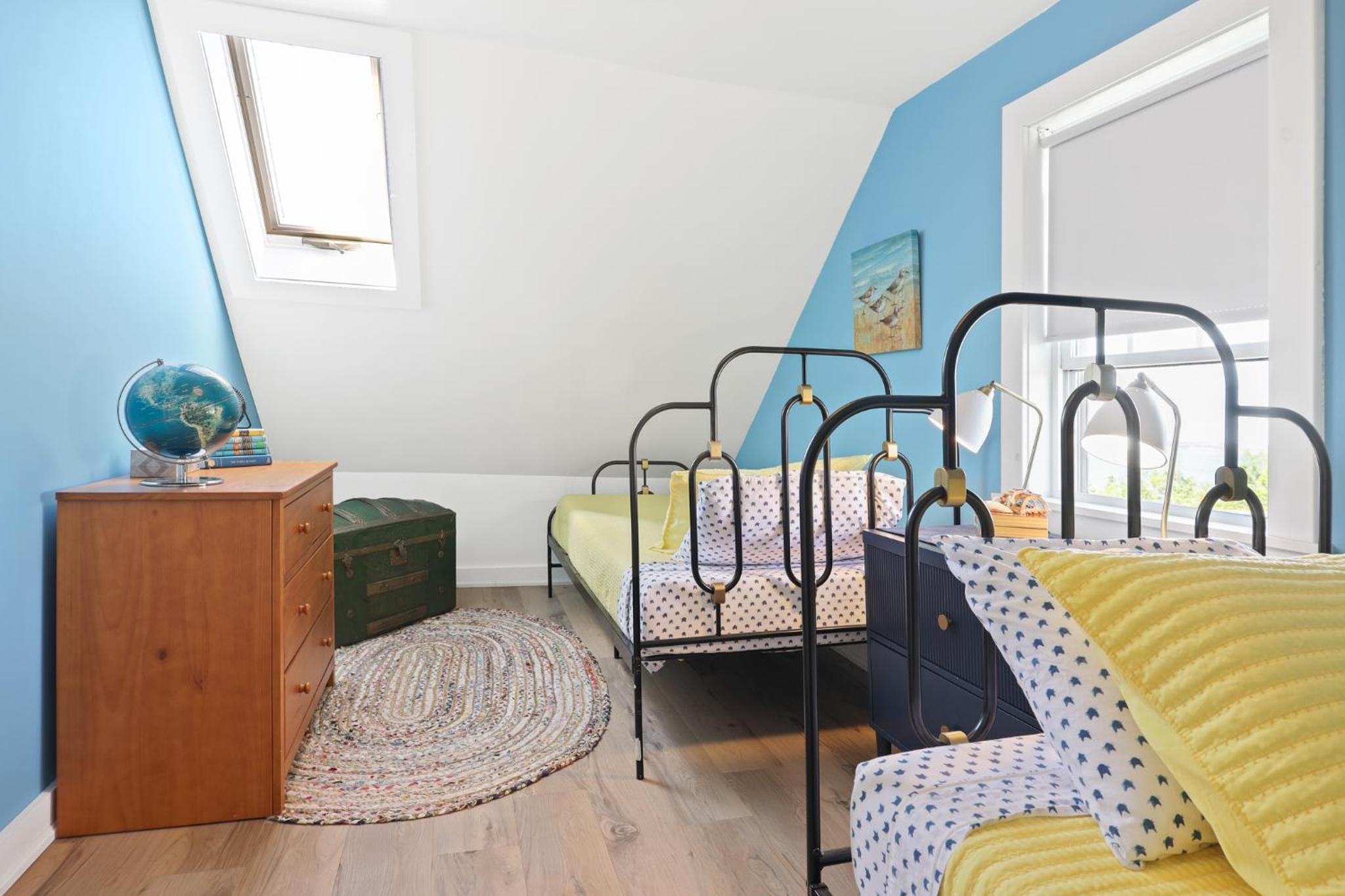 Four-Bedroom House photo 2