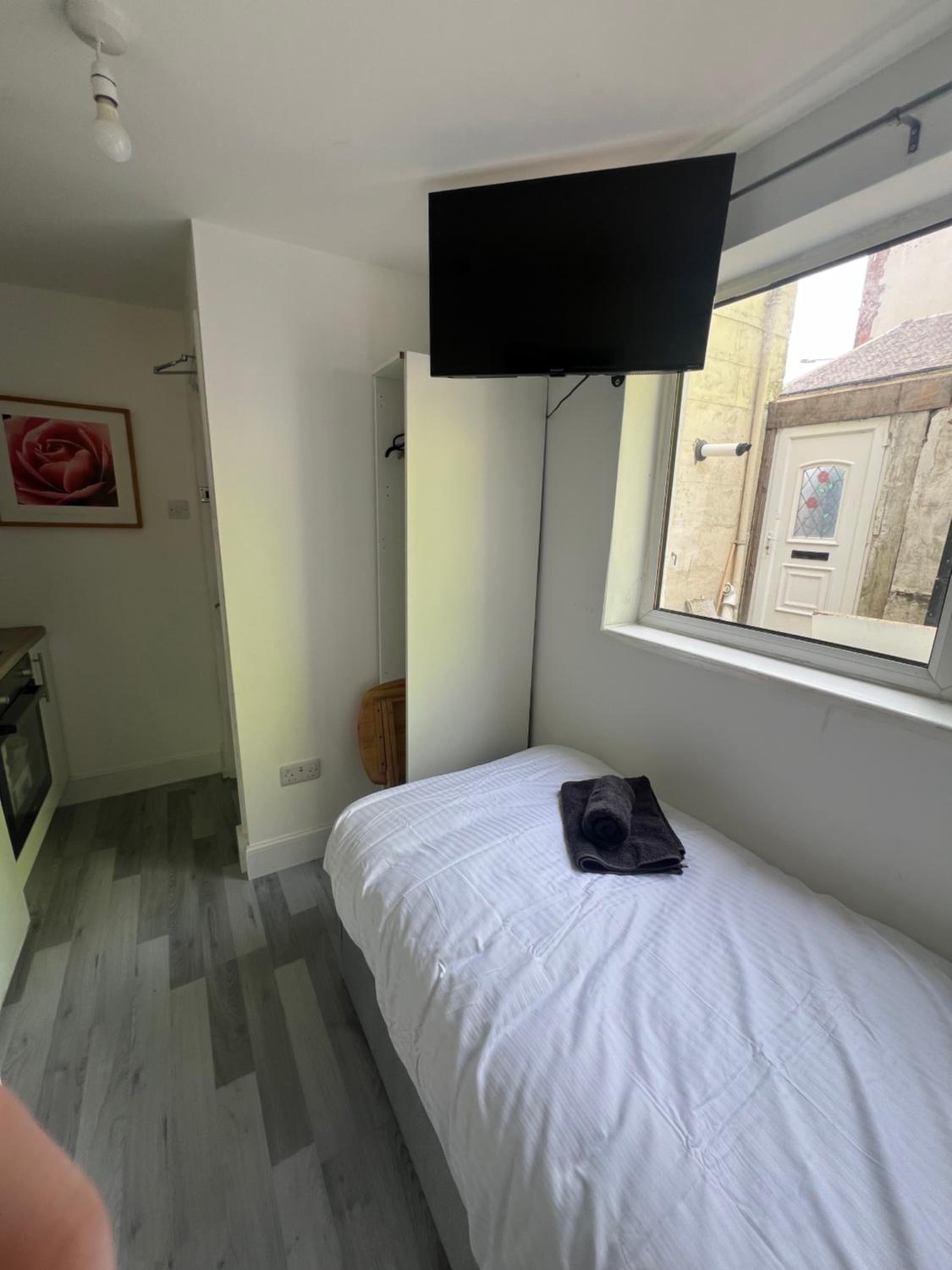 Small Single Room