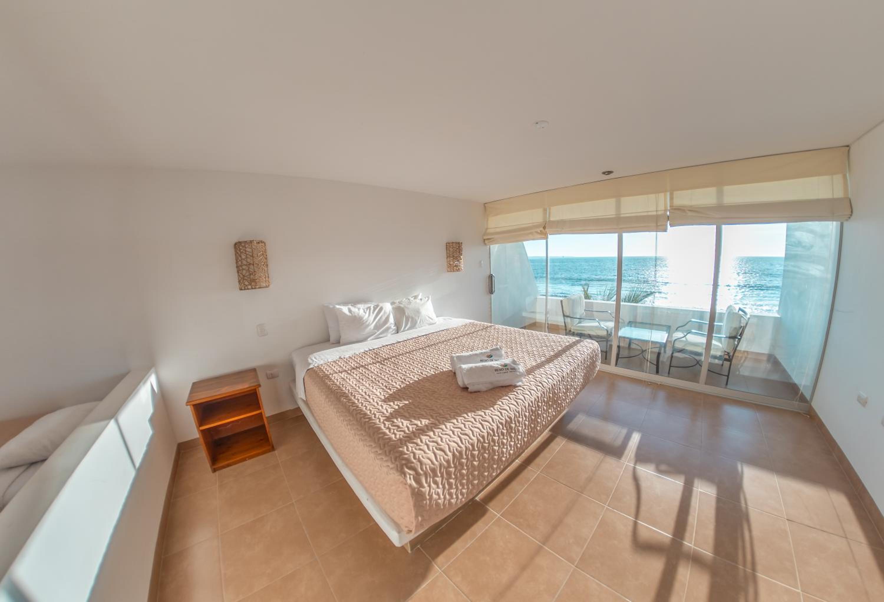 Queen Room with Sea View photo 1