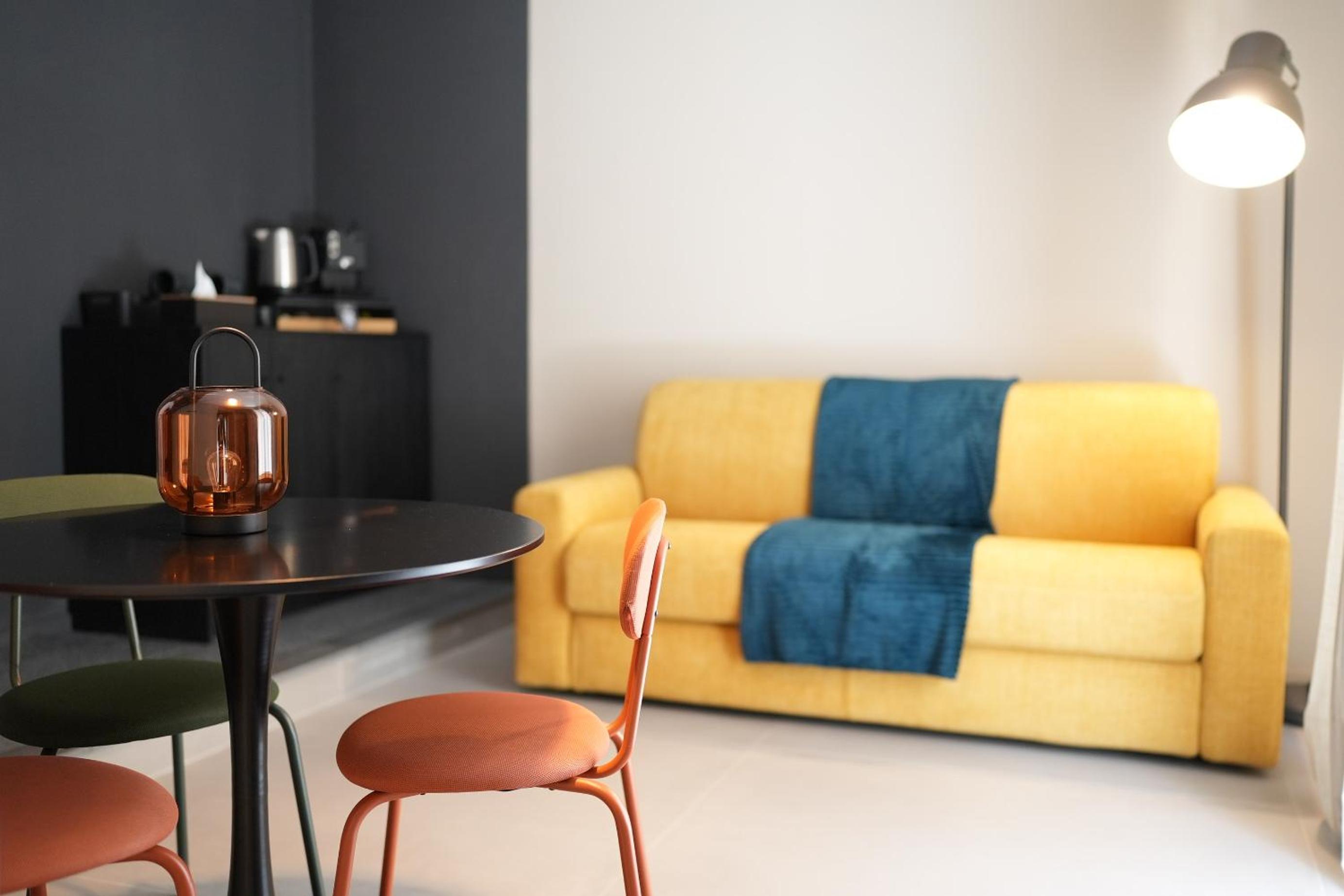 One-Bedroom Apartment