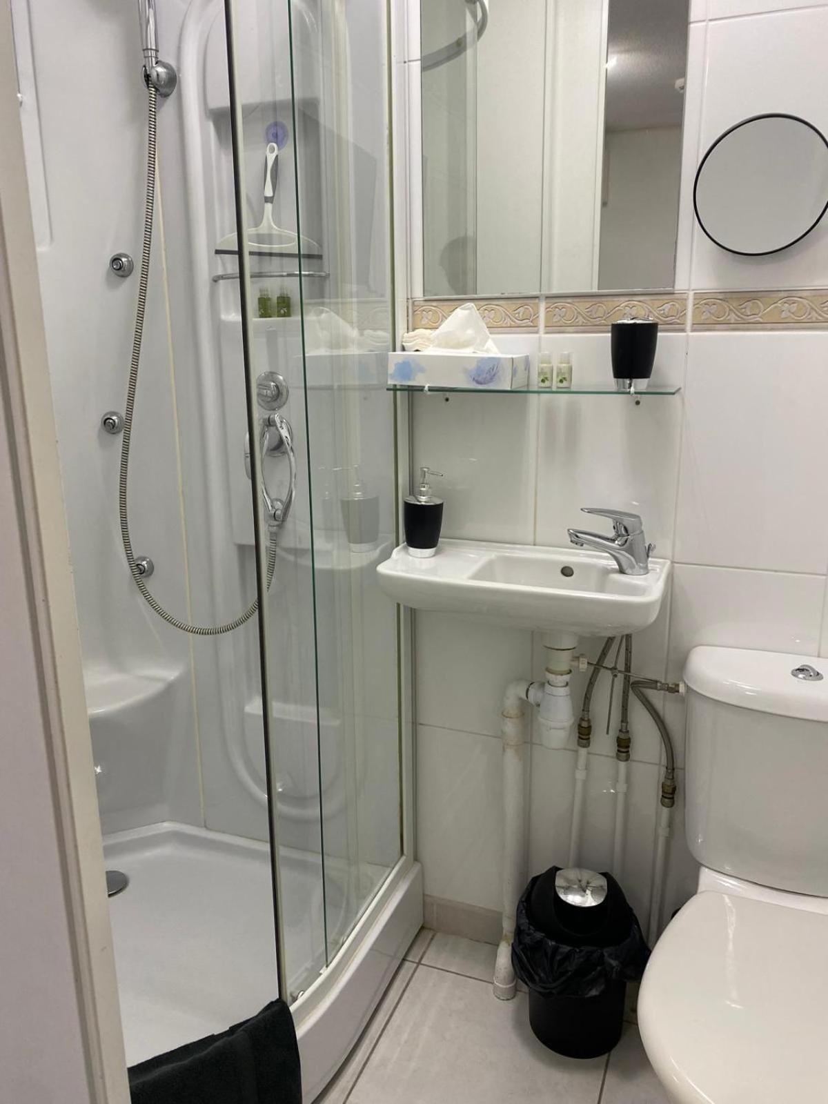 Single Room with Balcony photo 3