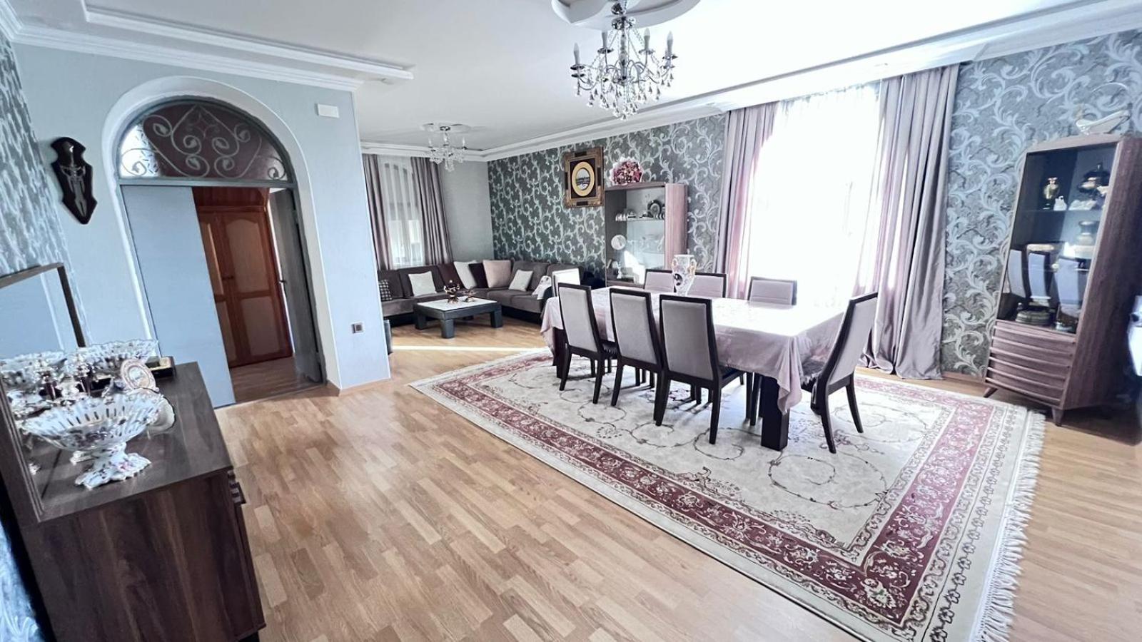 Two-Bedroom House photo 2