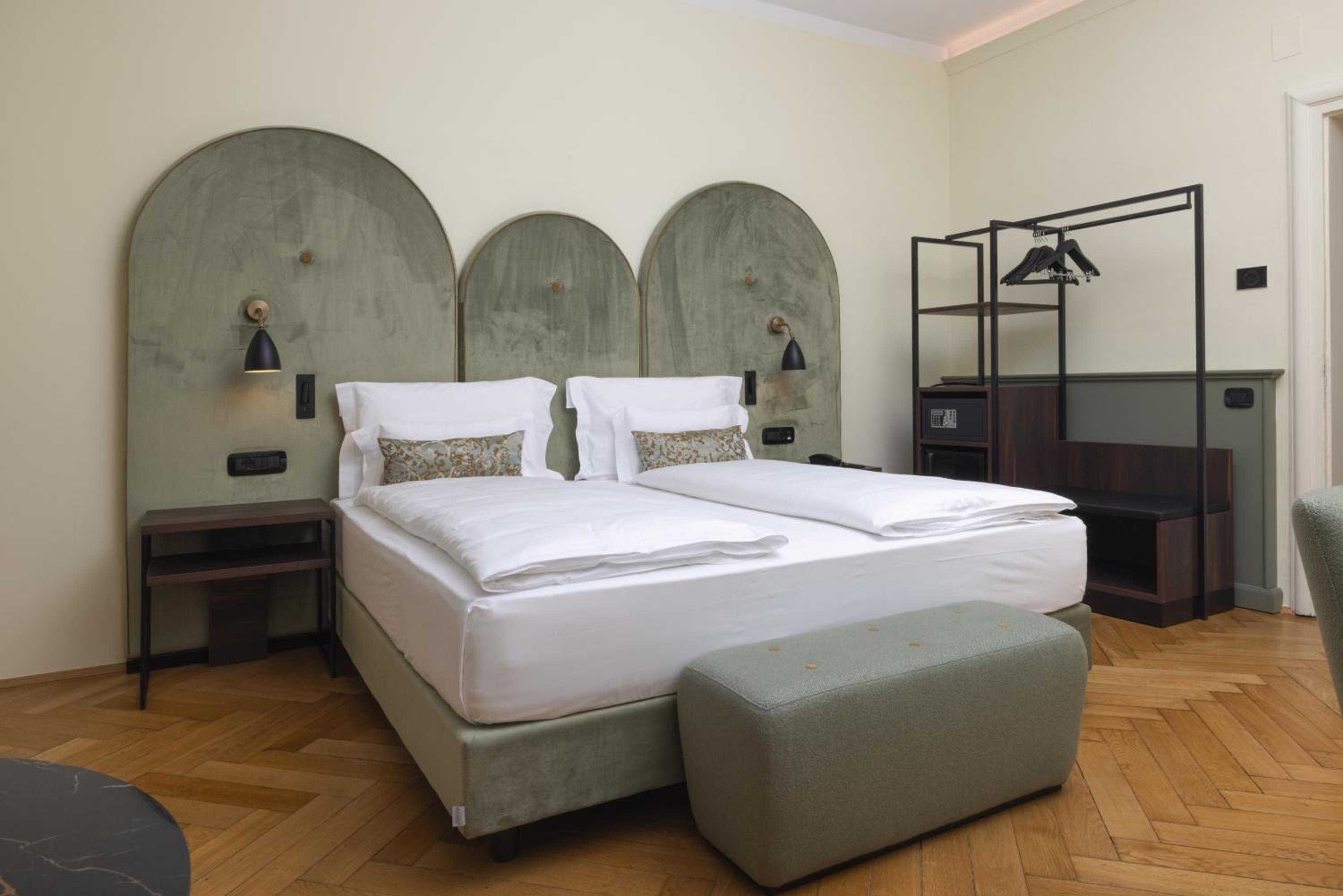 Junior Suite - Photo 1