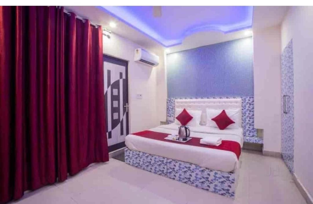 Double Room With Balcony (2 Adults + 1 Child)