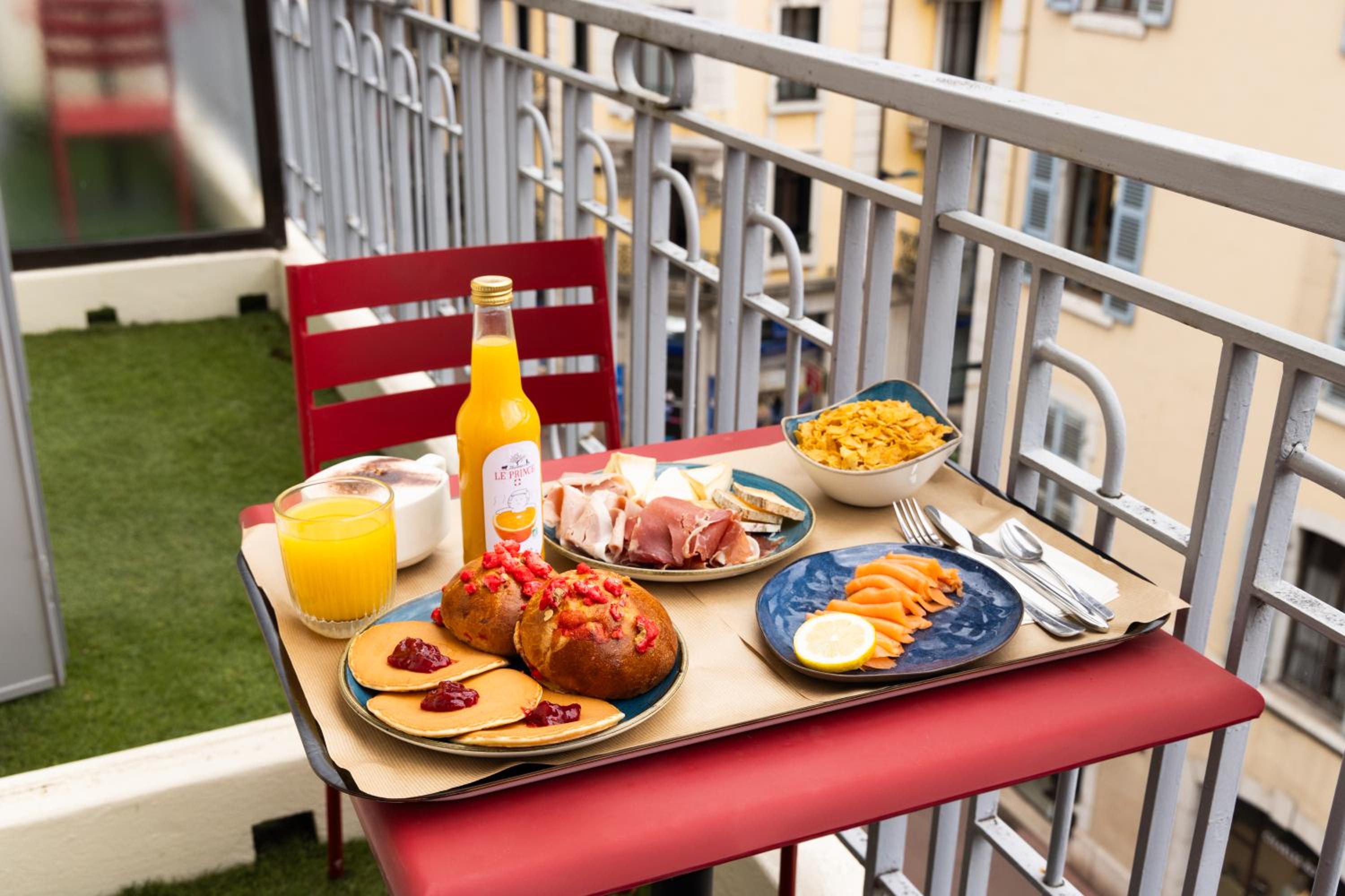 Privilege Double Room with balcony - Photo 10