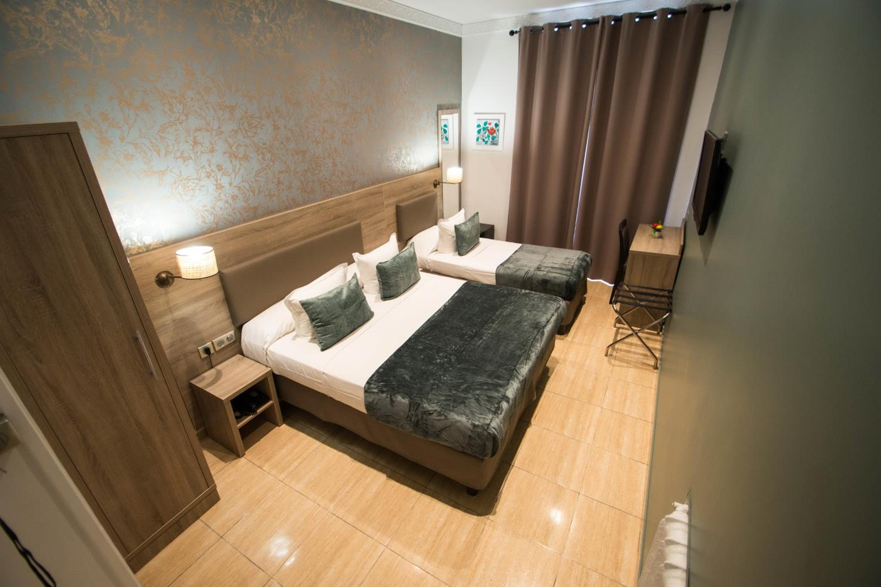 Triple Room - Photo 1