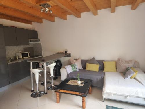 Duplex Apartment - Photo 2