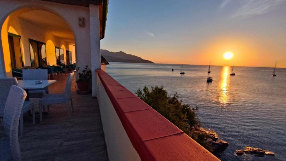 Superior Double Room with Sea View - Photo 6