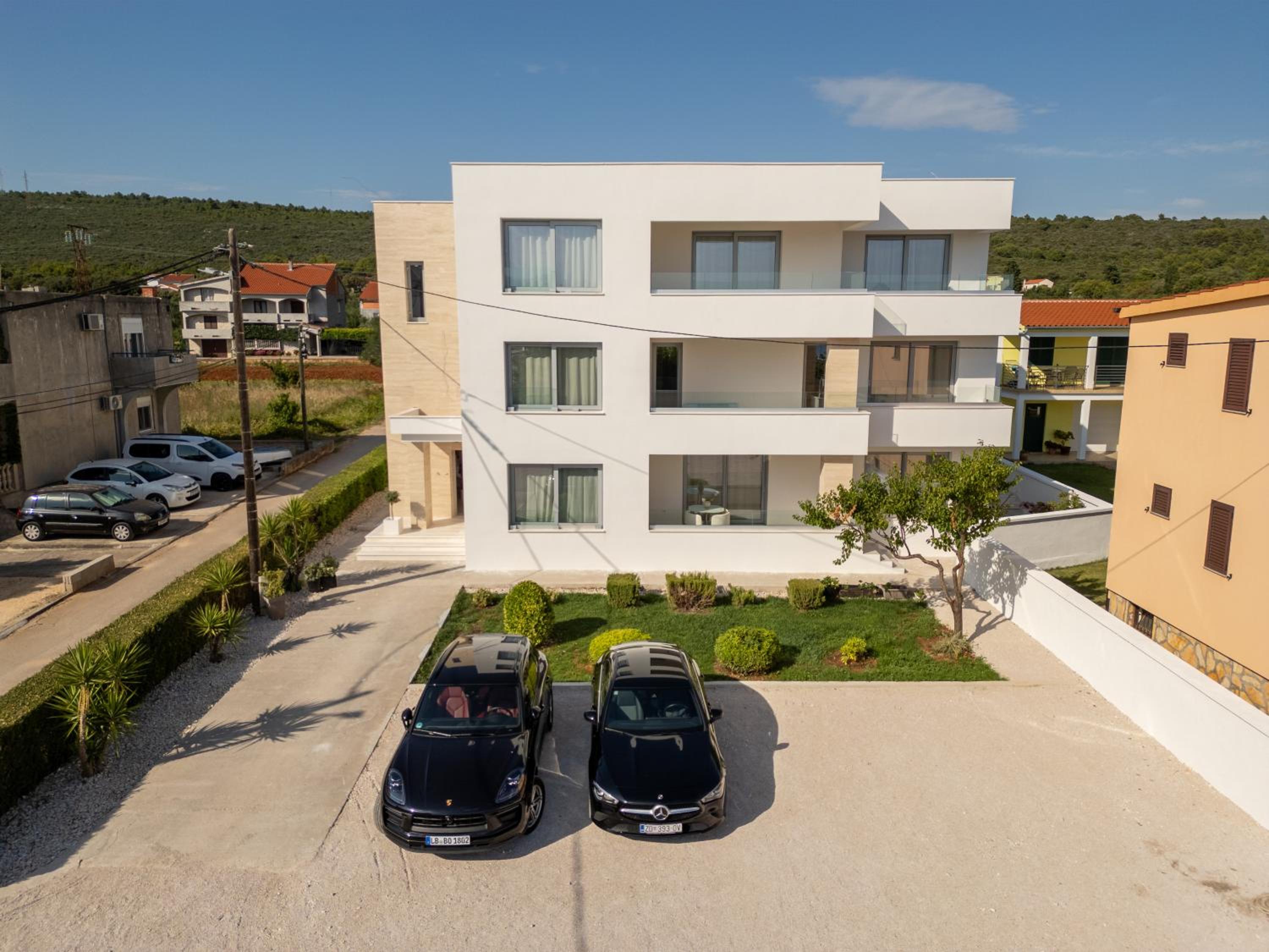Two-Bedroom Apartment with Terrace and Sea View photo 3