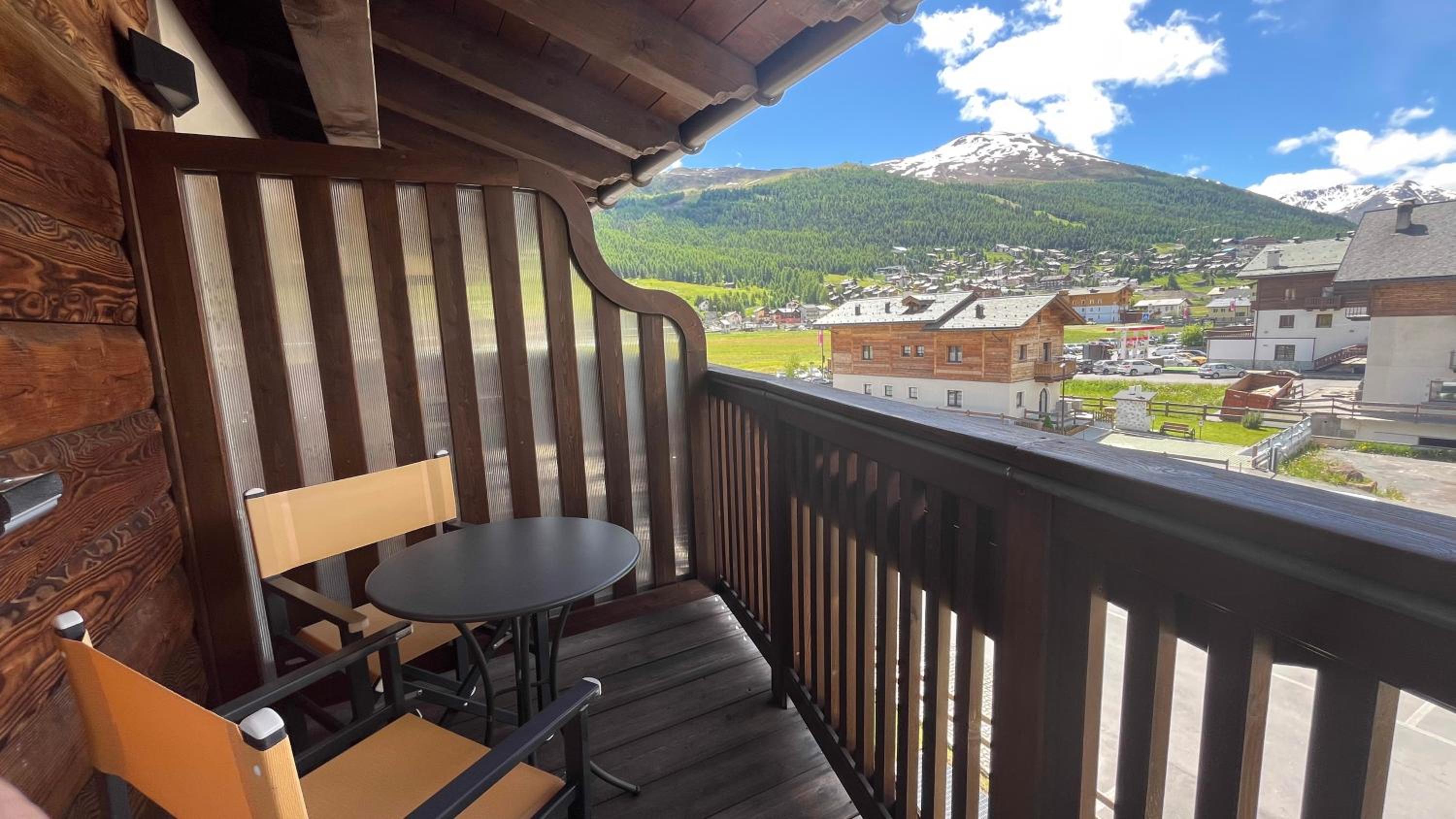 Junior Suite with Balcony photo 3