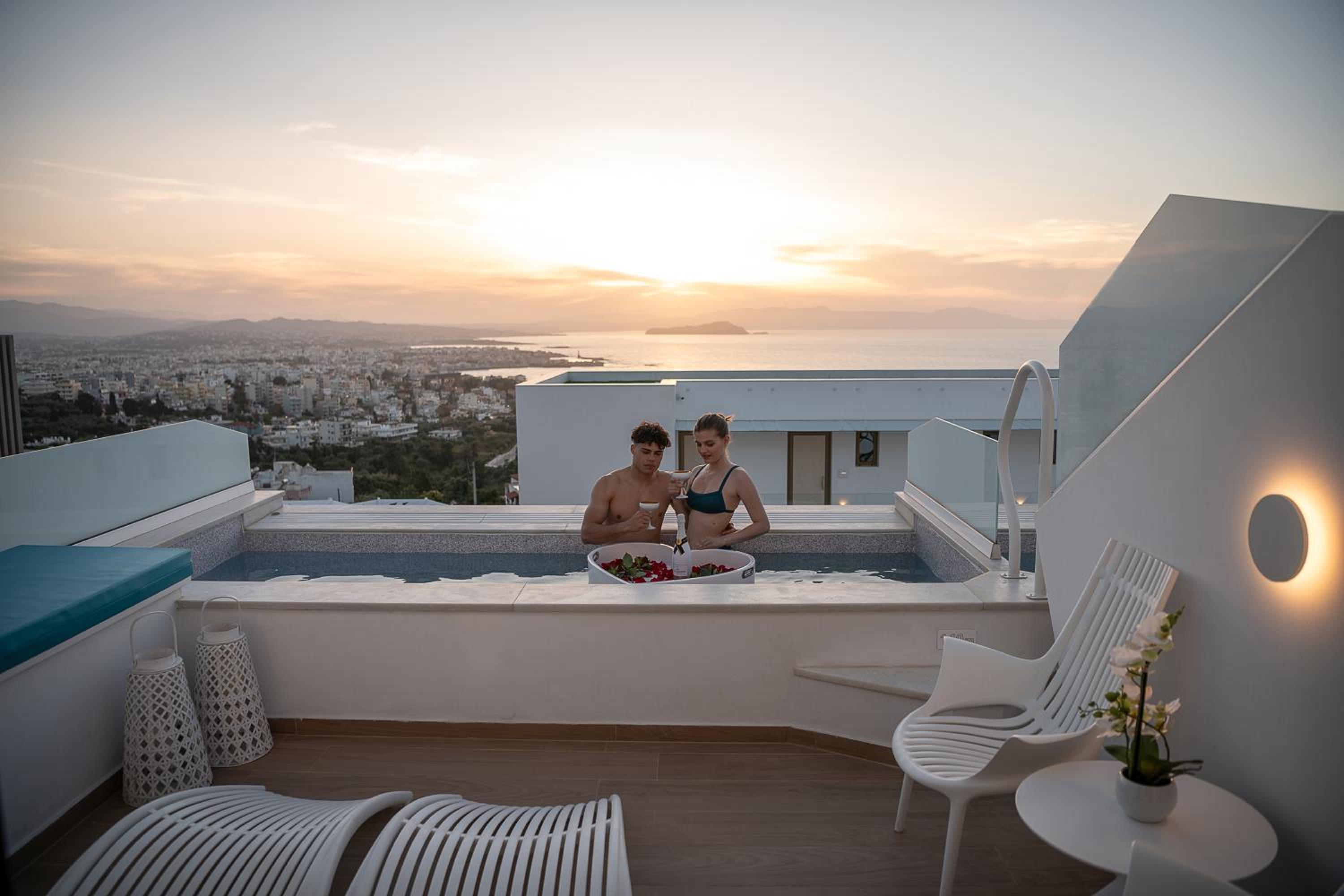 Deluxe Room with Sea View and Private Pool - Photo 13