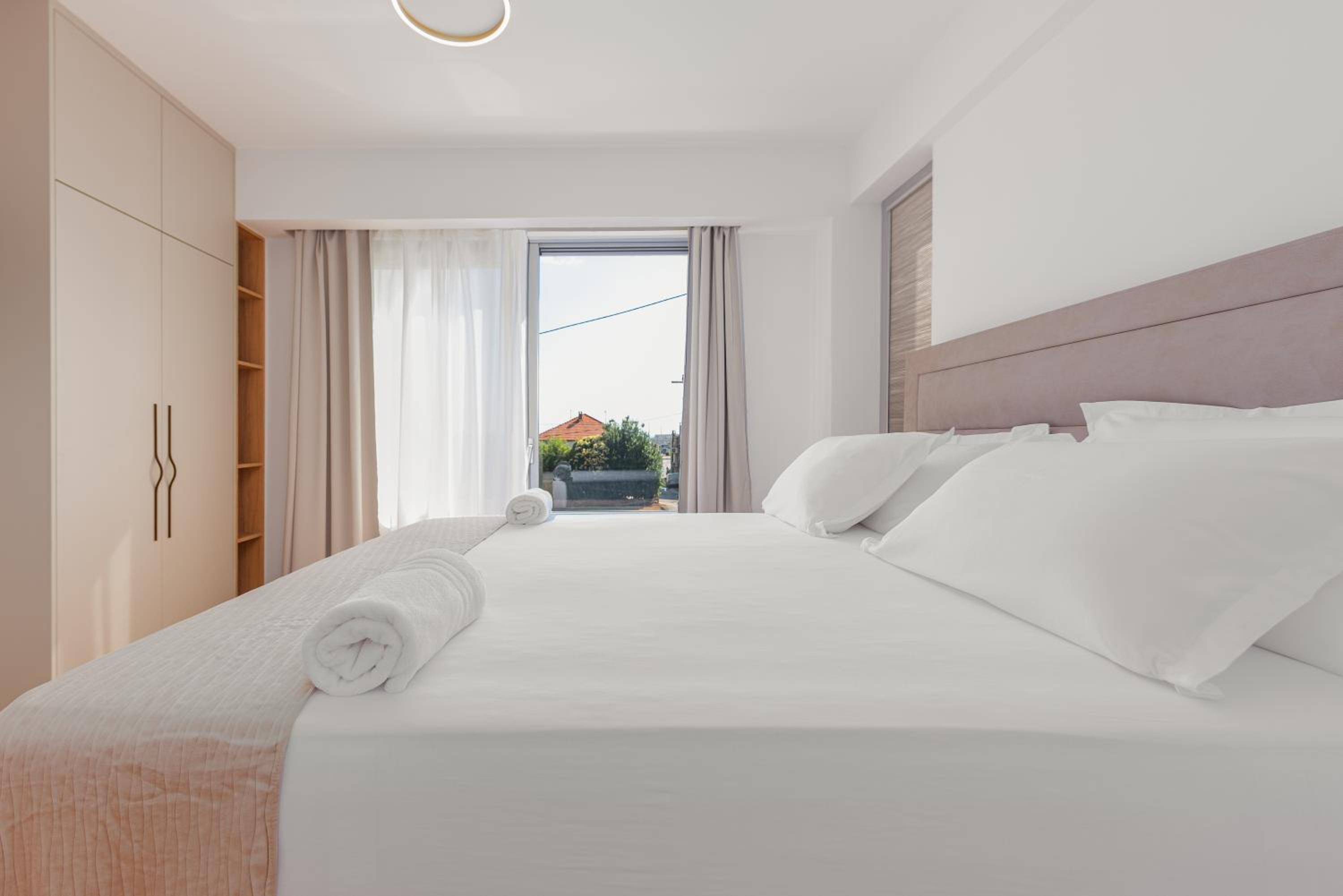 Two-Bedroom Apartment with Terrace and Sea View photo 1