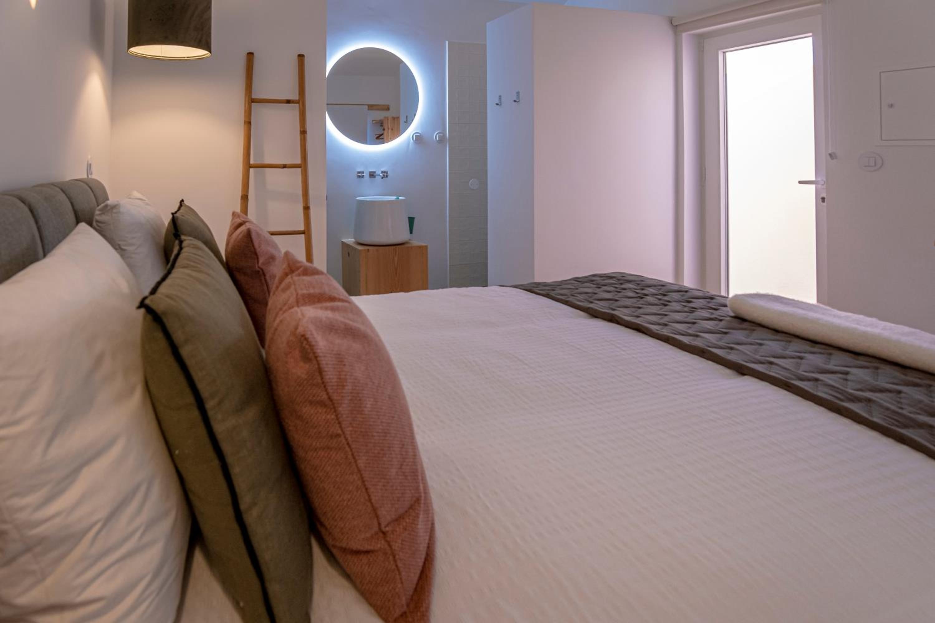 Deluxe Queen Room photo 2