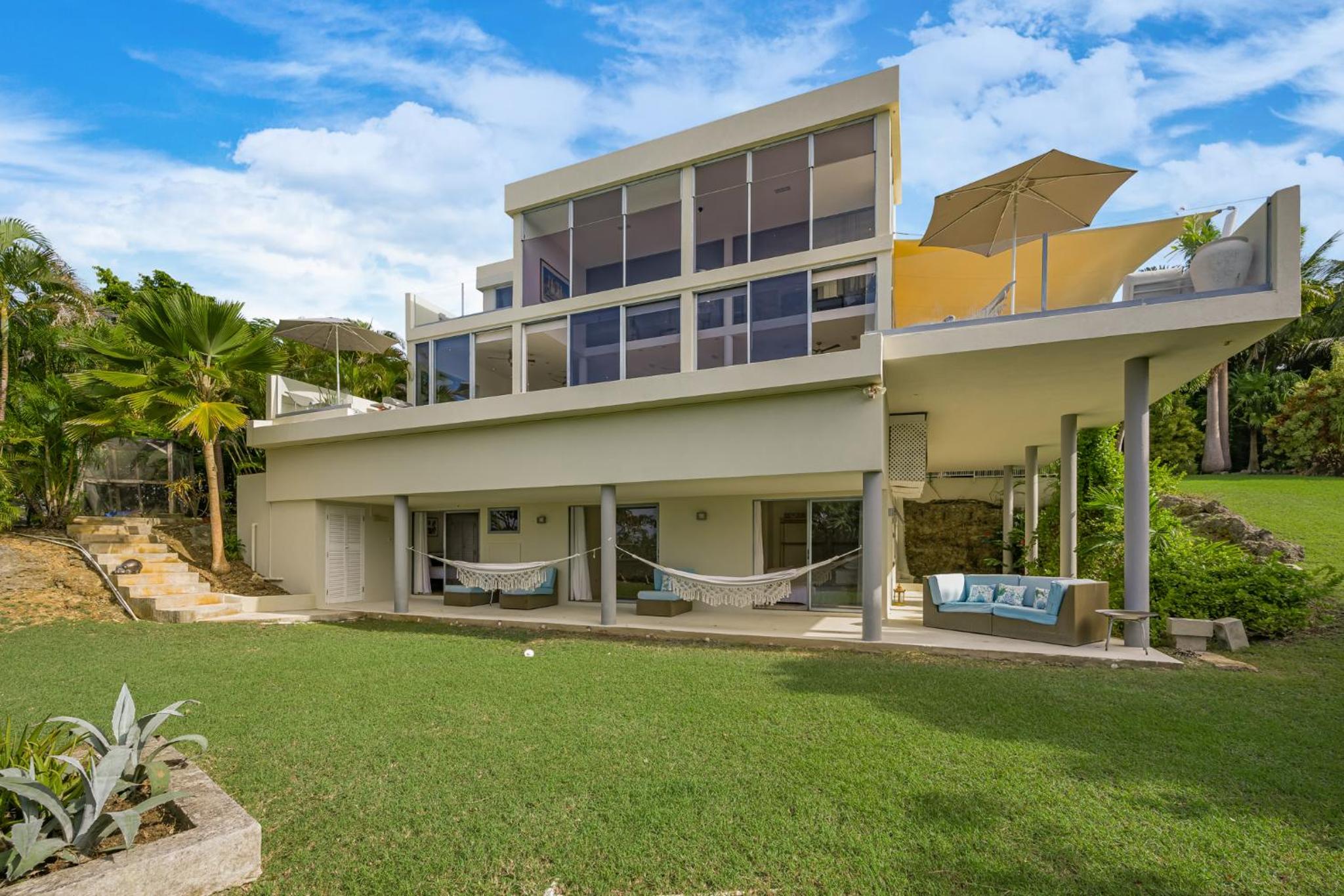 Deluxe Villa photo 2
