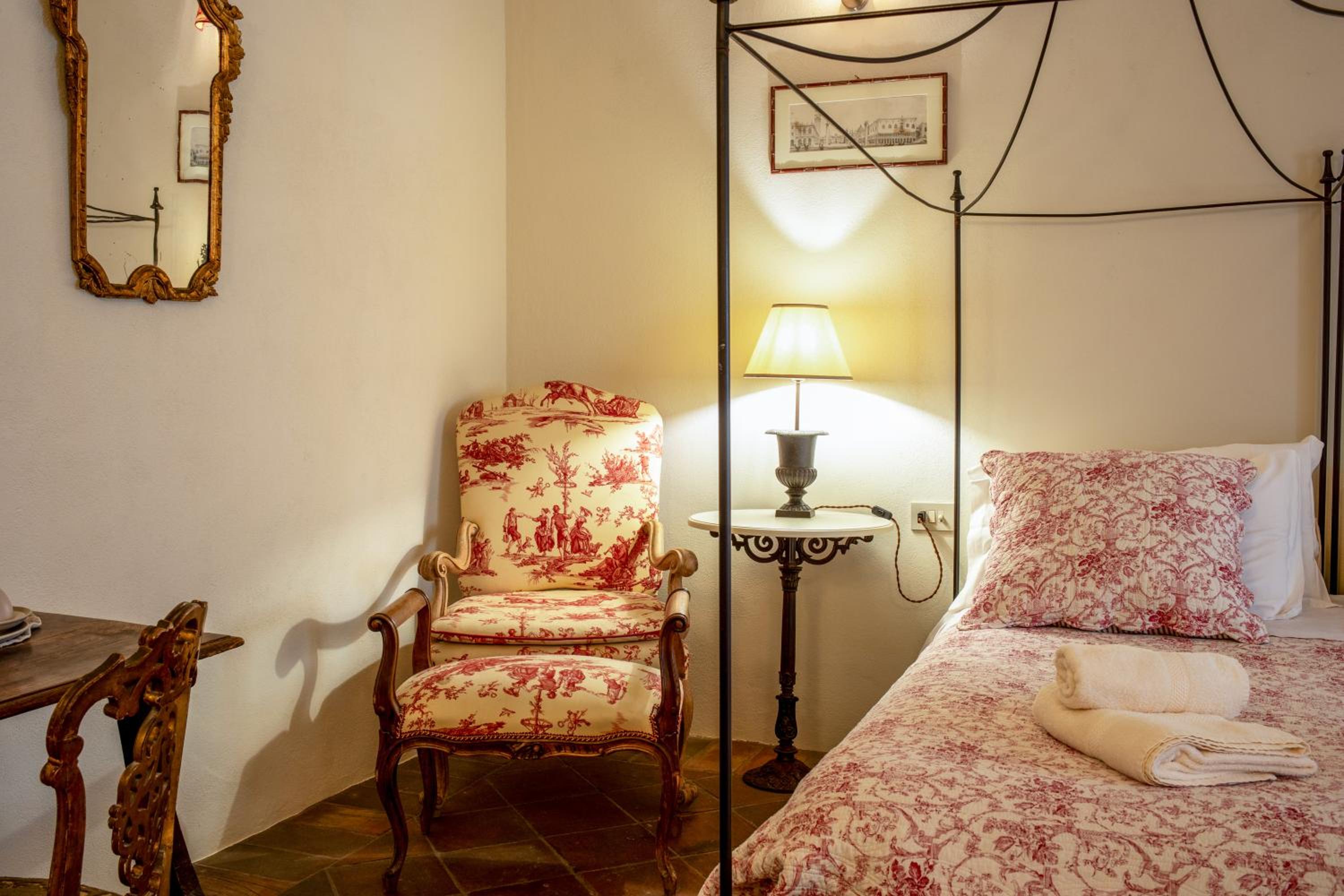 Double Room - Photo 4