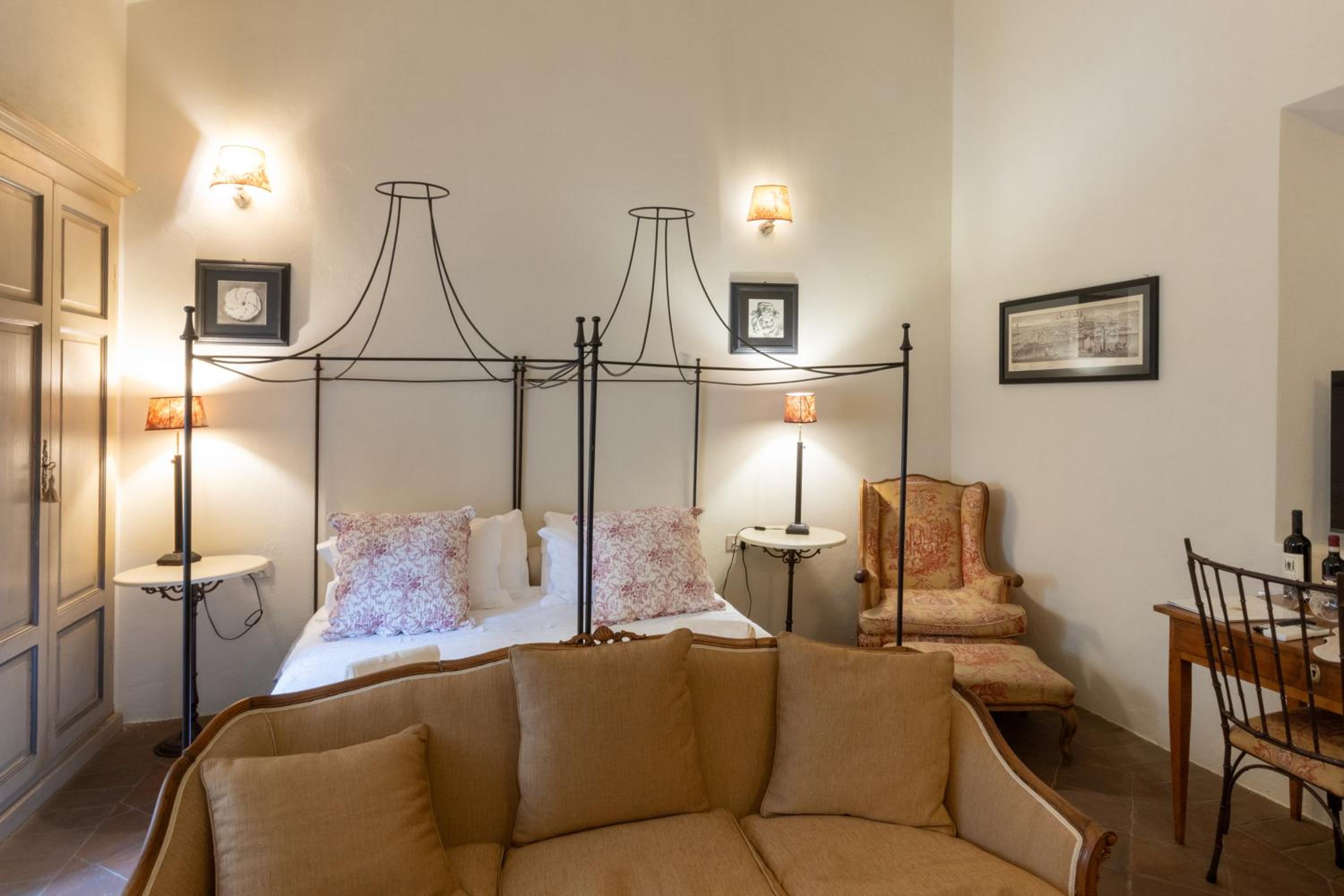 Superior Double Room - Photo 3