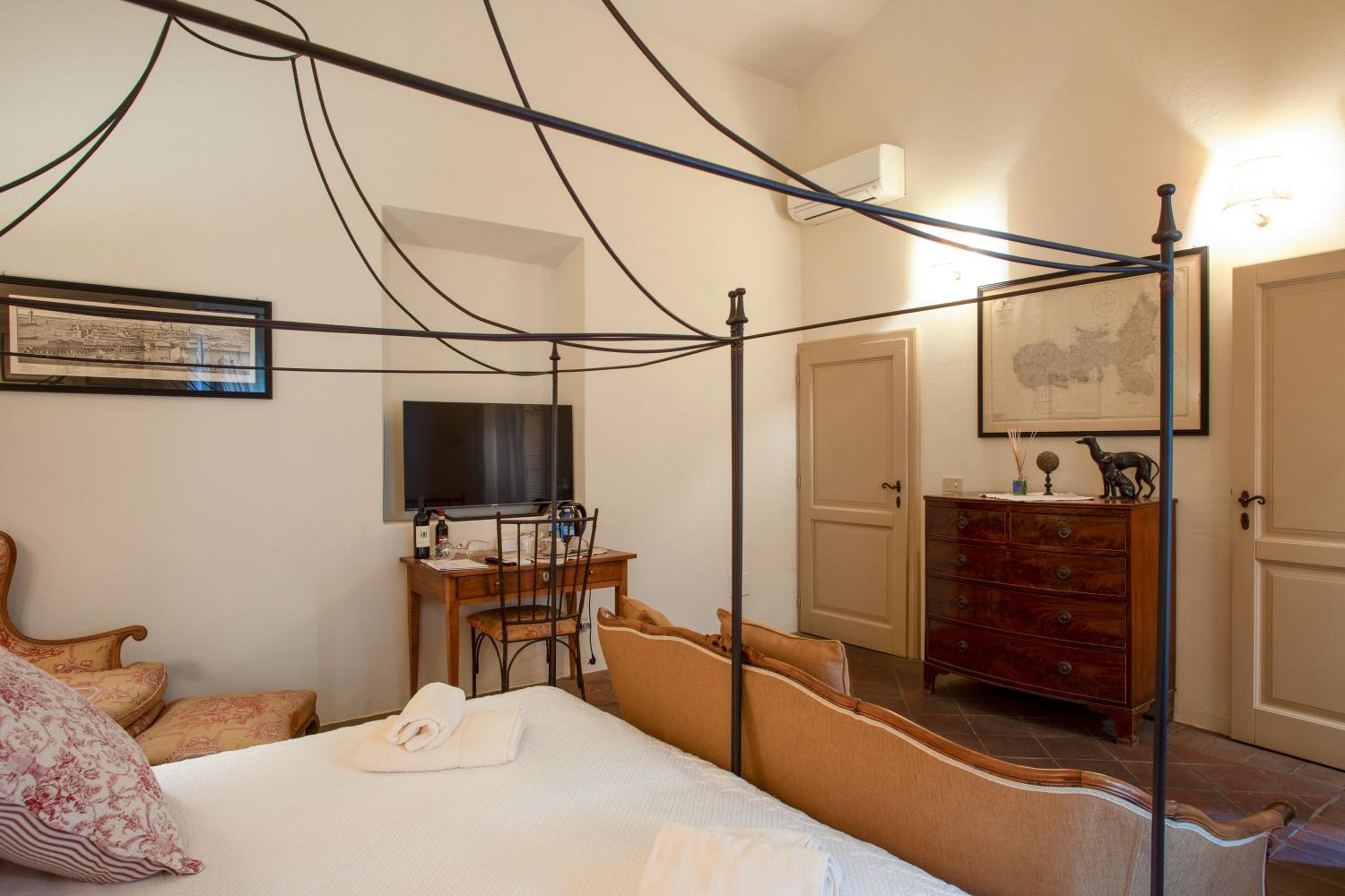 Superior Double Room - Photo 21