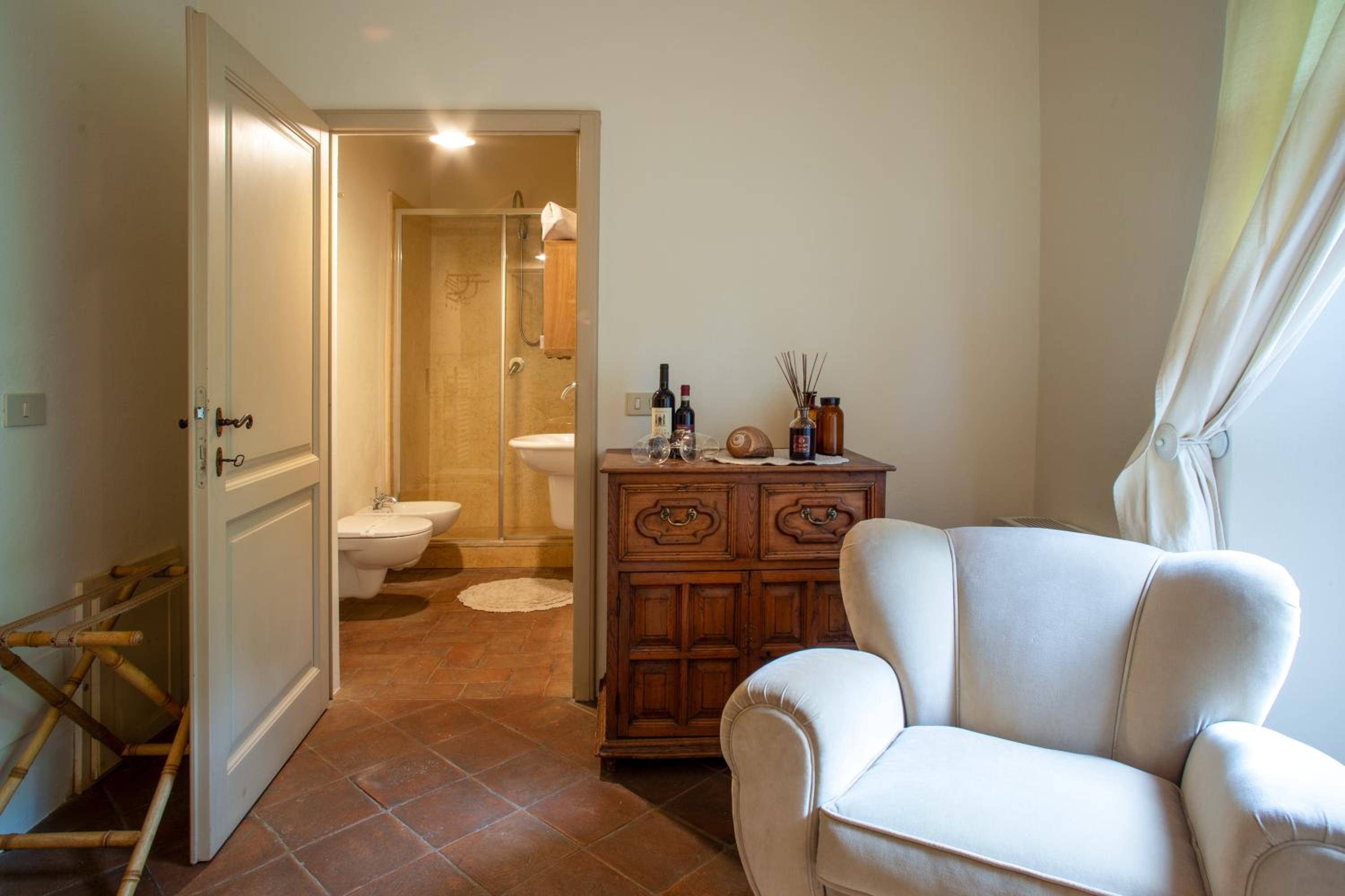 Family Suite - Photo 8