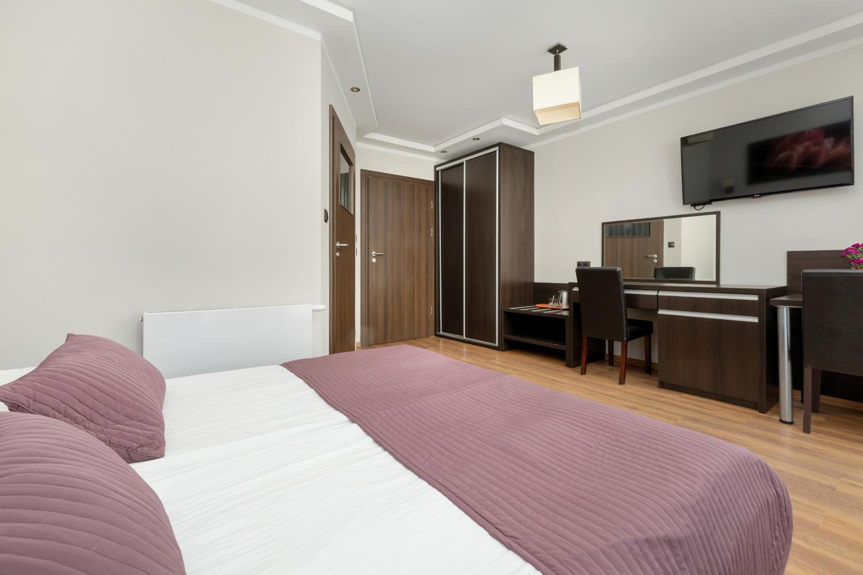Double Room with Balcony photo 2