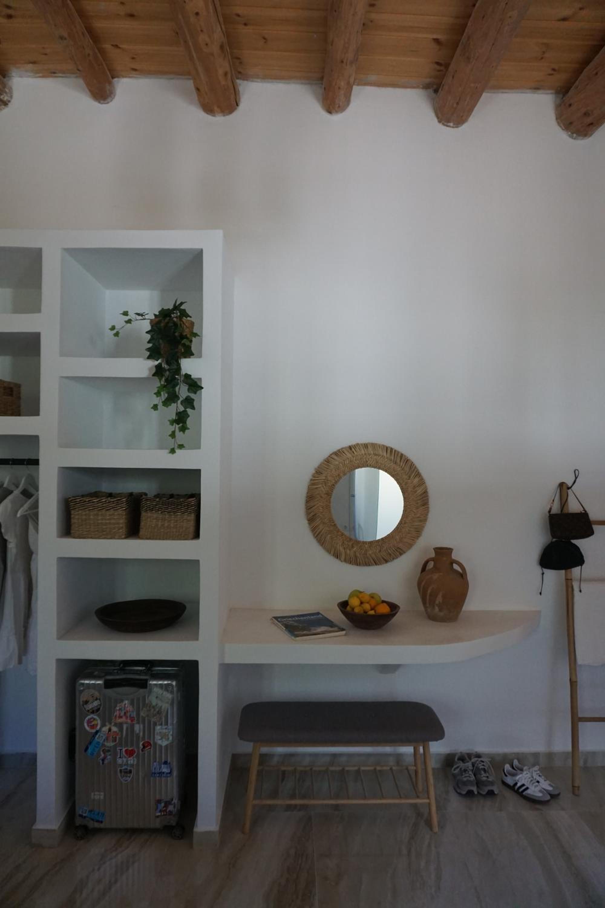 Three-Bedroom Apartment photo 1