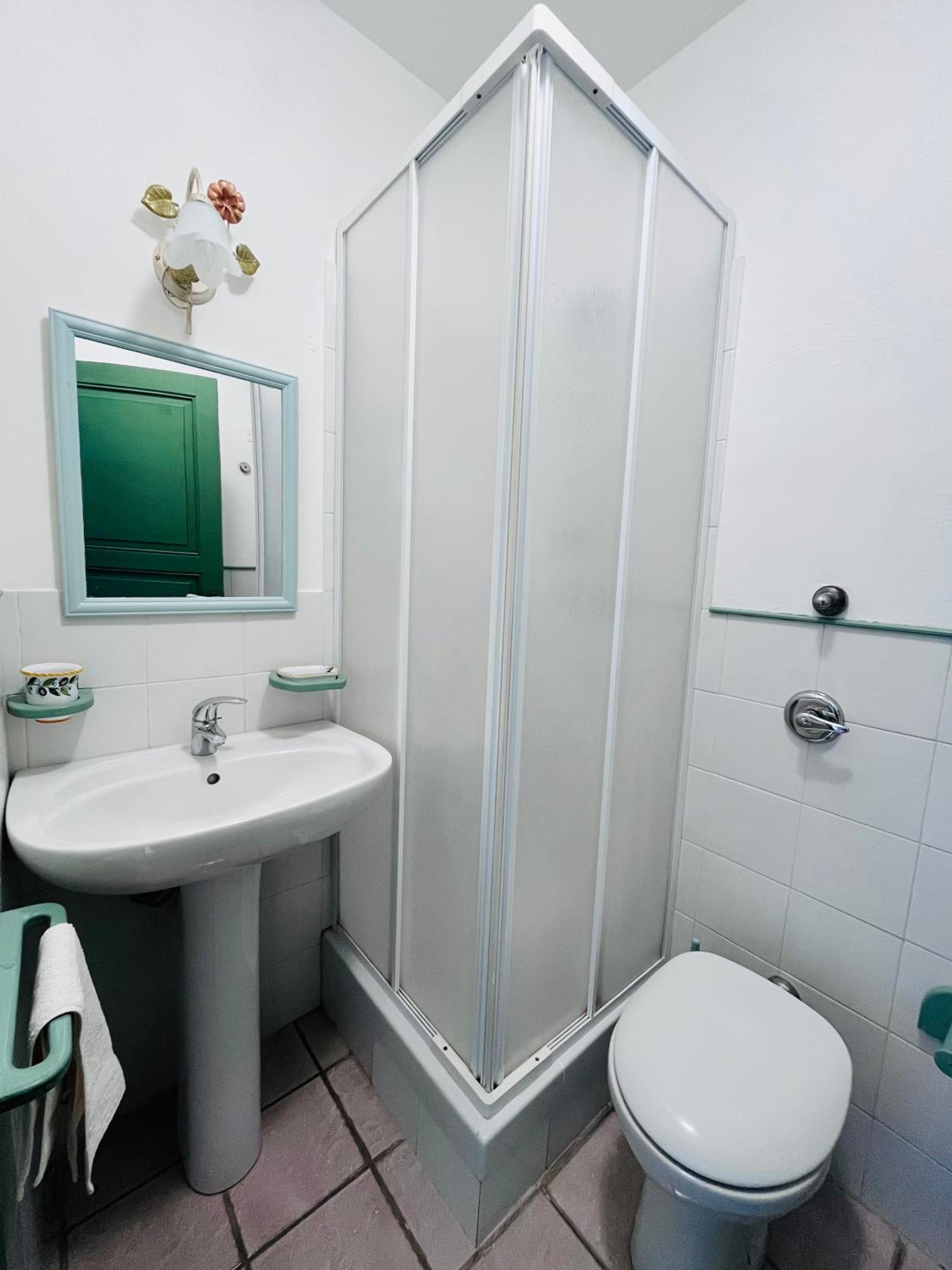 Superior Single Room photo 3