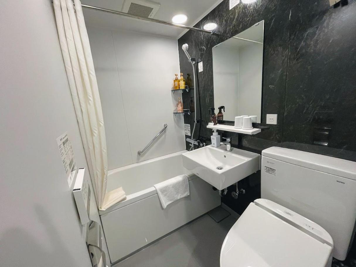 Single Room - Non-Smoking photo 2
