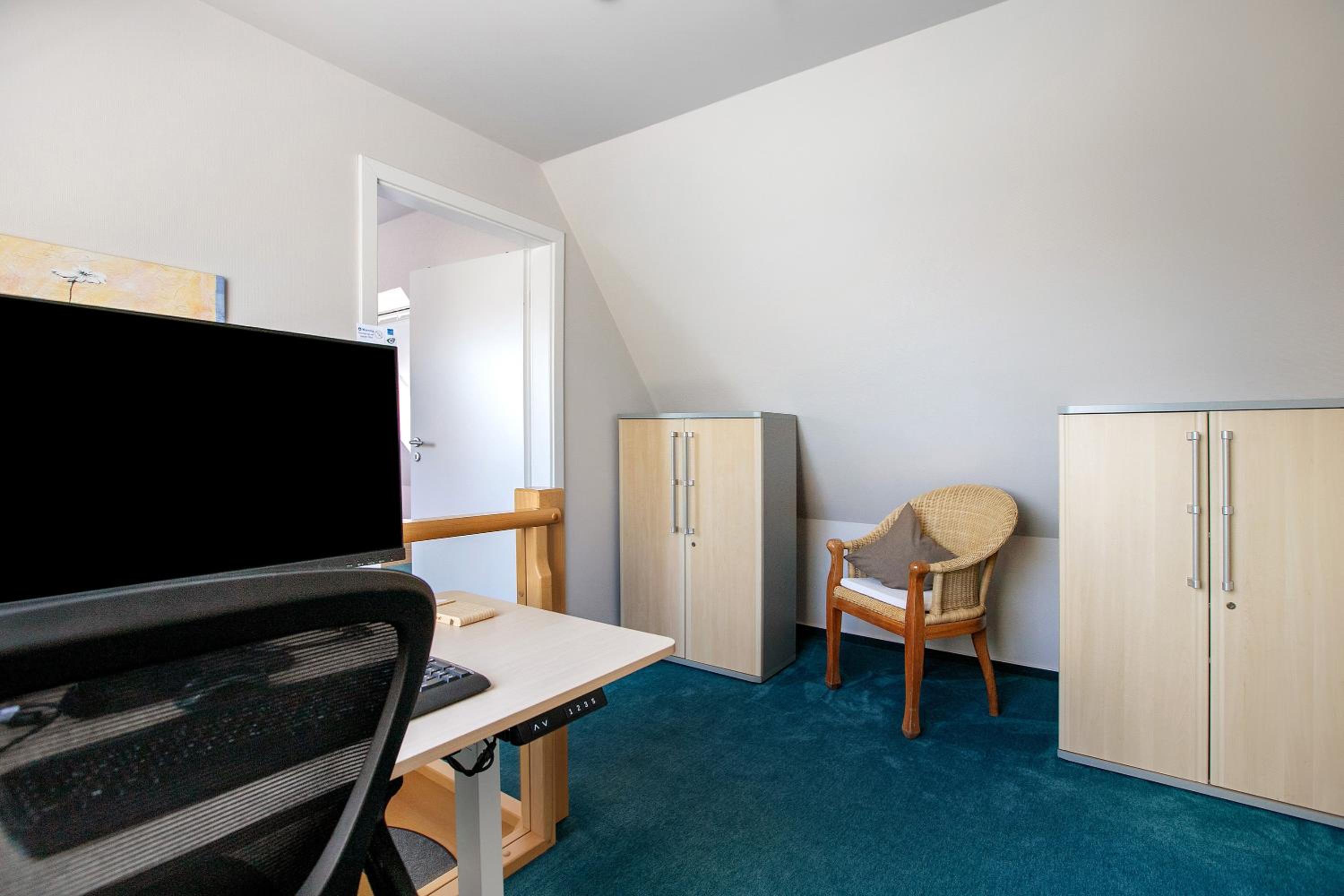 Three-Bedroom House photo 2