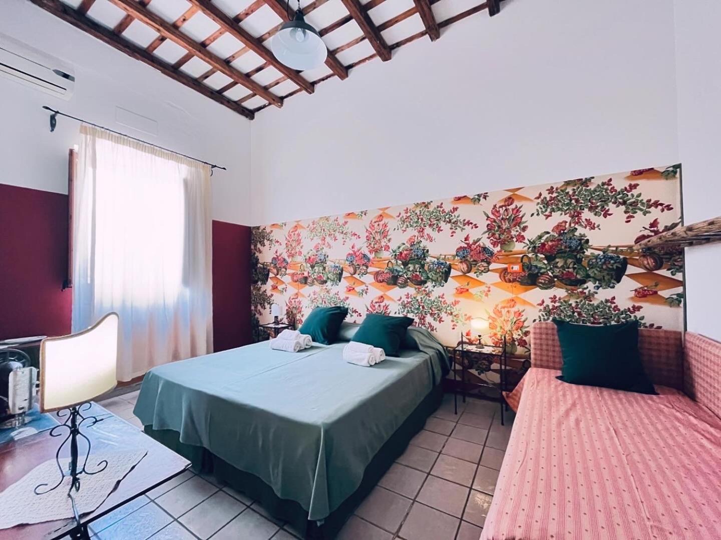 Triple Room with Garden View photo 2
