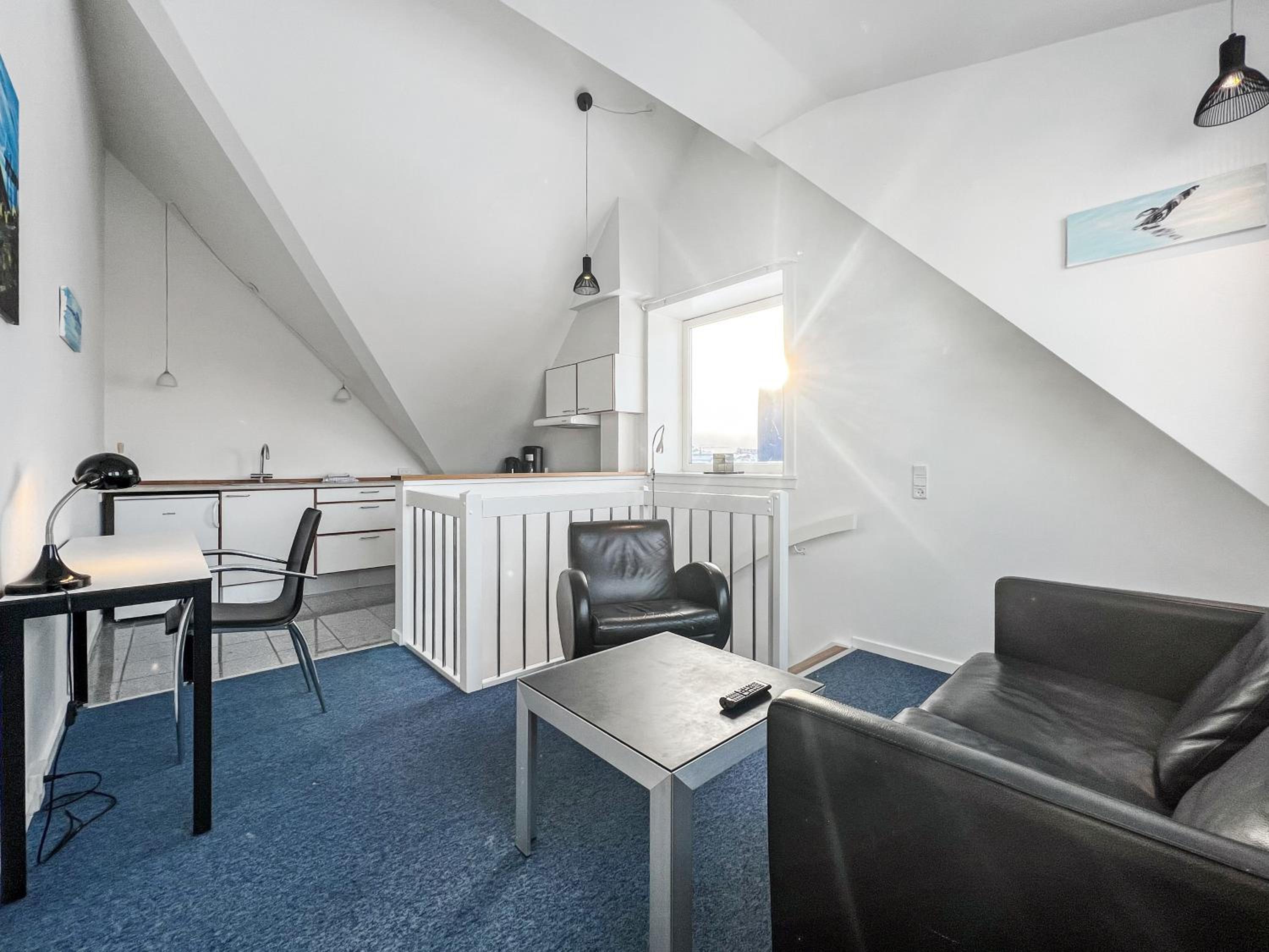 One-Bedroom Apartment photo 2