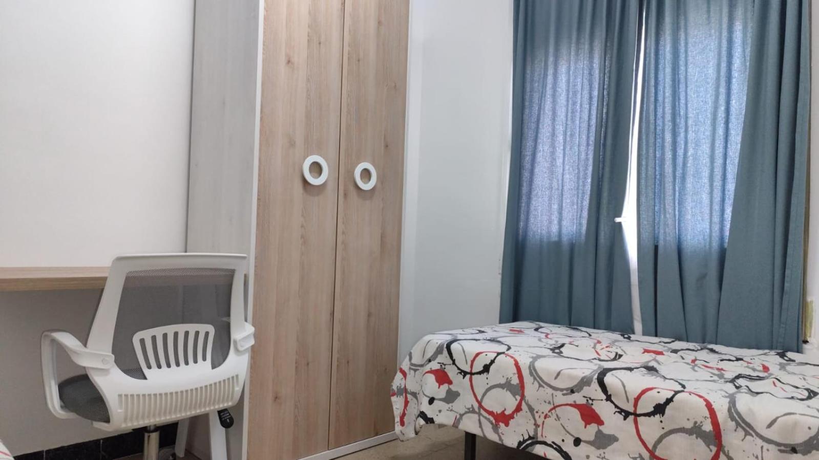 Habitación Doble con Baño Compartido