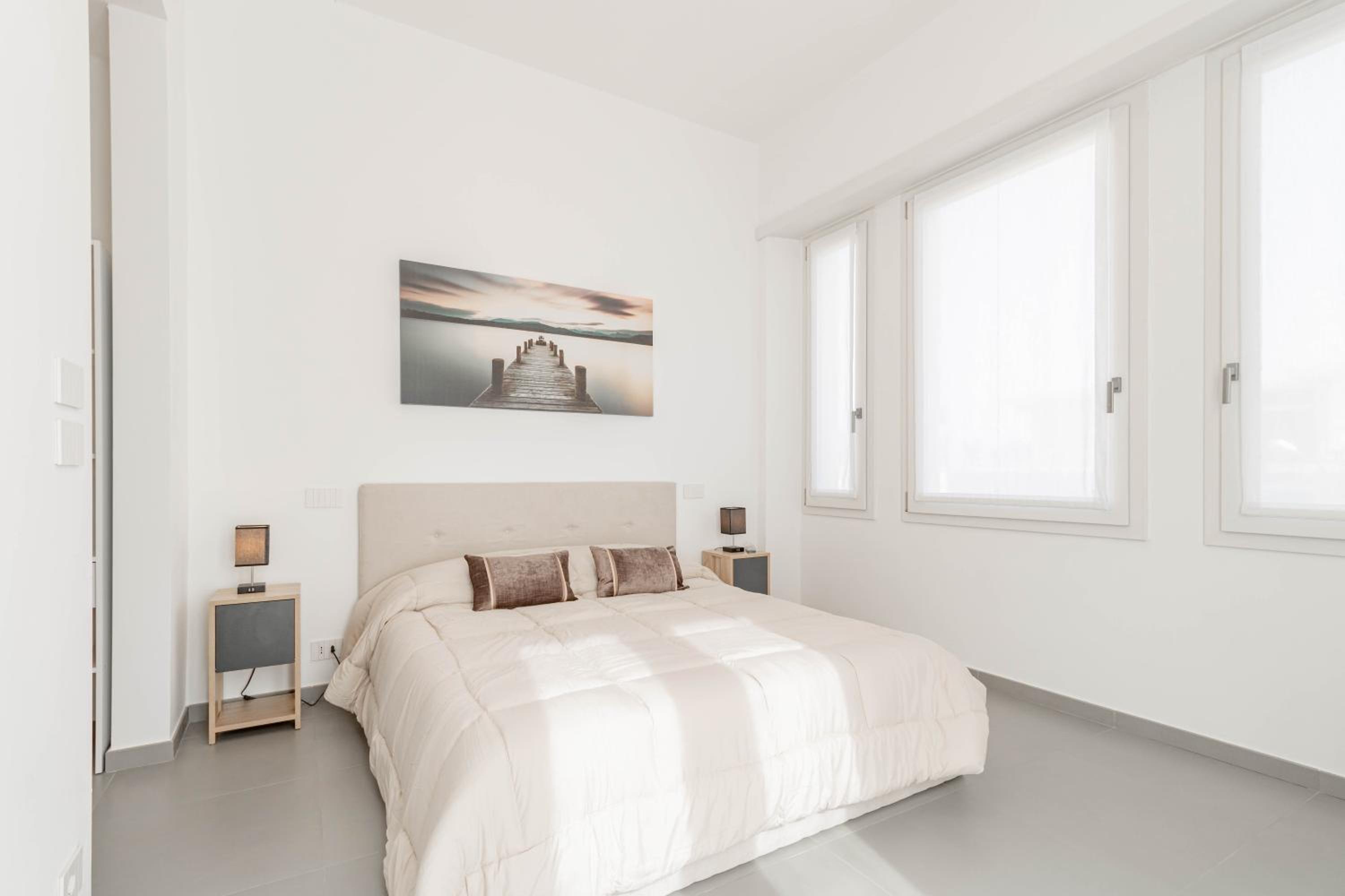 Three-Bedroom Apartment with Balcony
