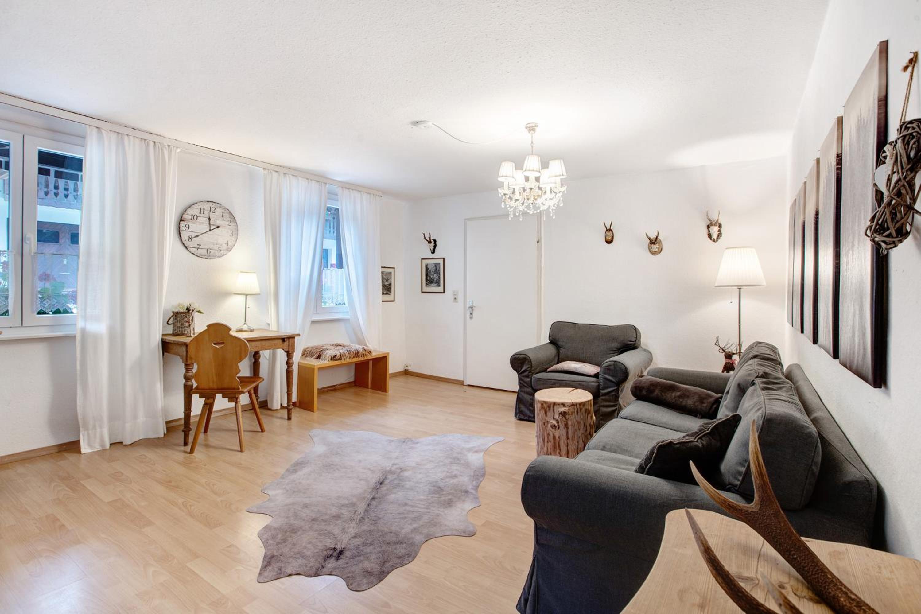 One-Bedroom Apartment with Garden View