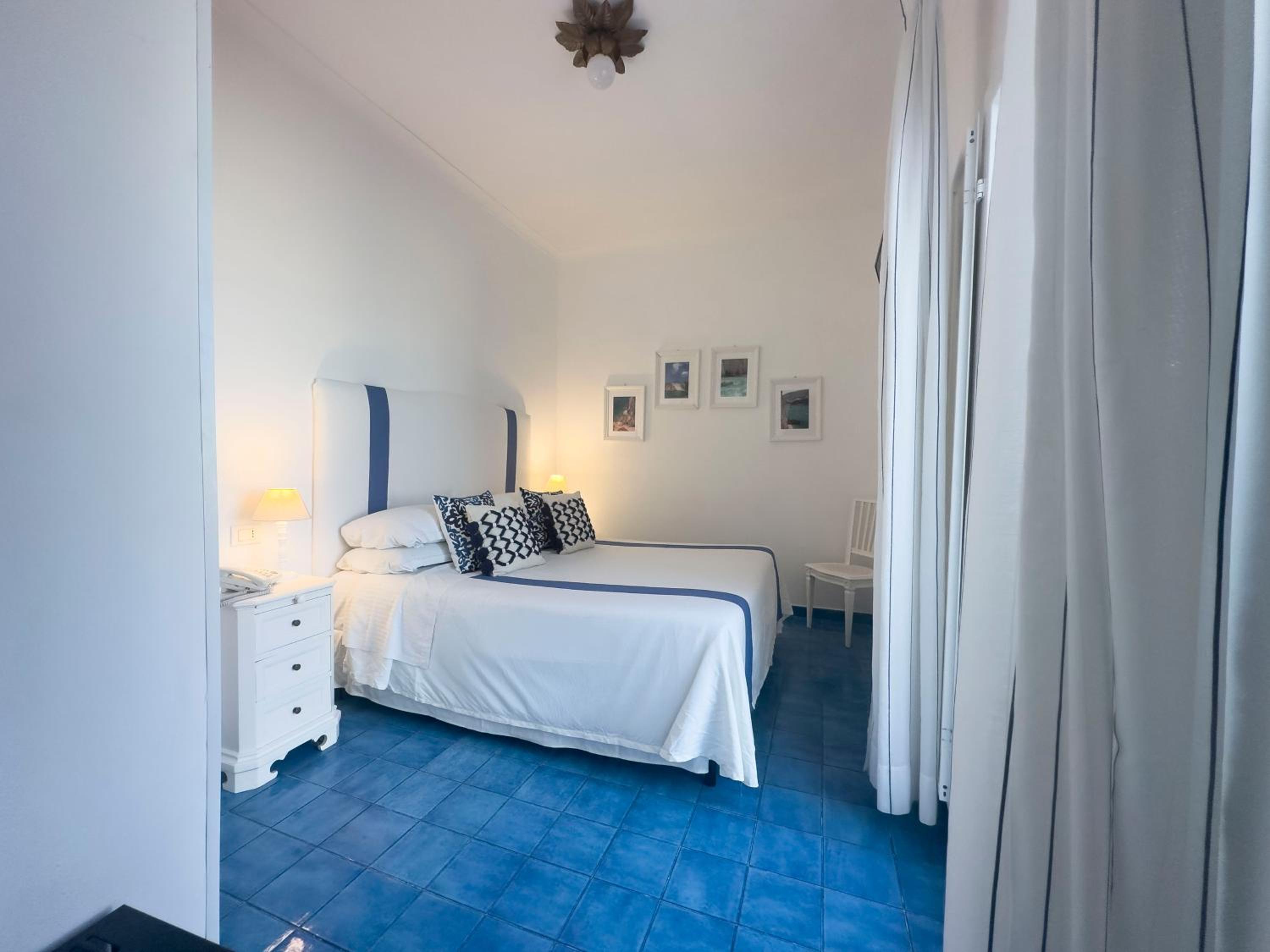 Two Connecting Rooms (2 Adults + 2 Children) photo 1