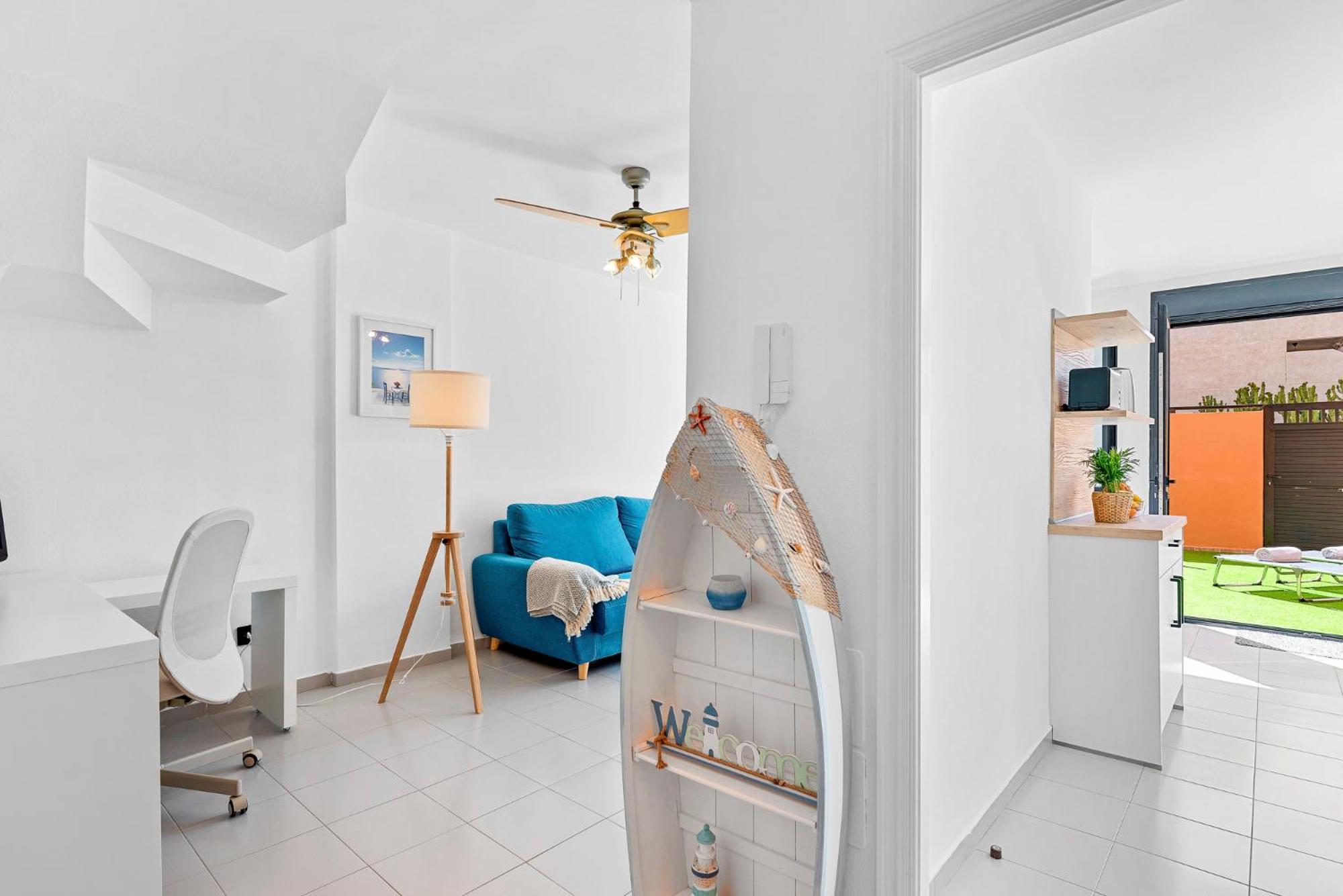 Apartamento de Dos Habitaciones con Terraza