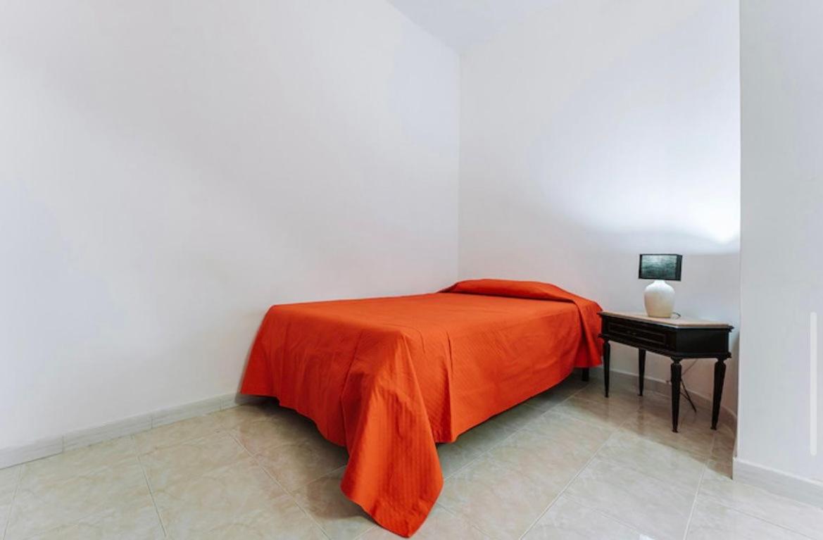 Two-Bedroom House photo 3
