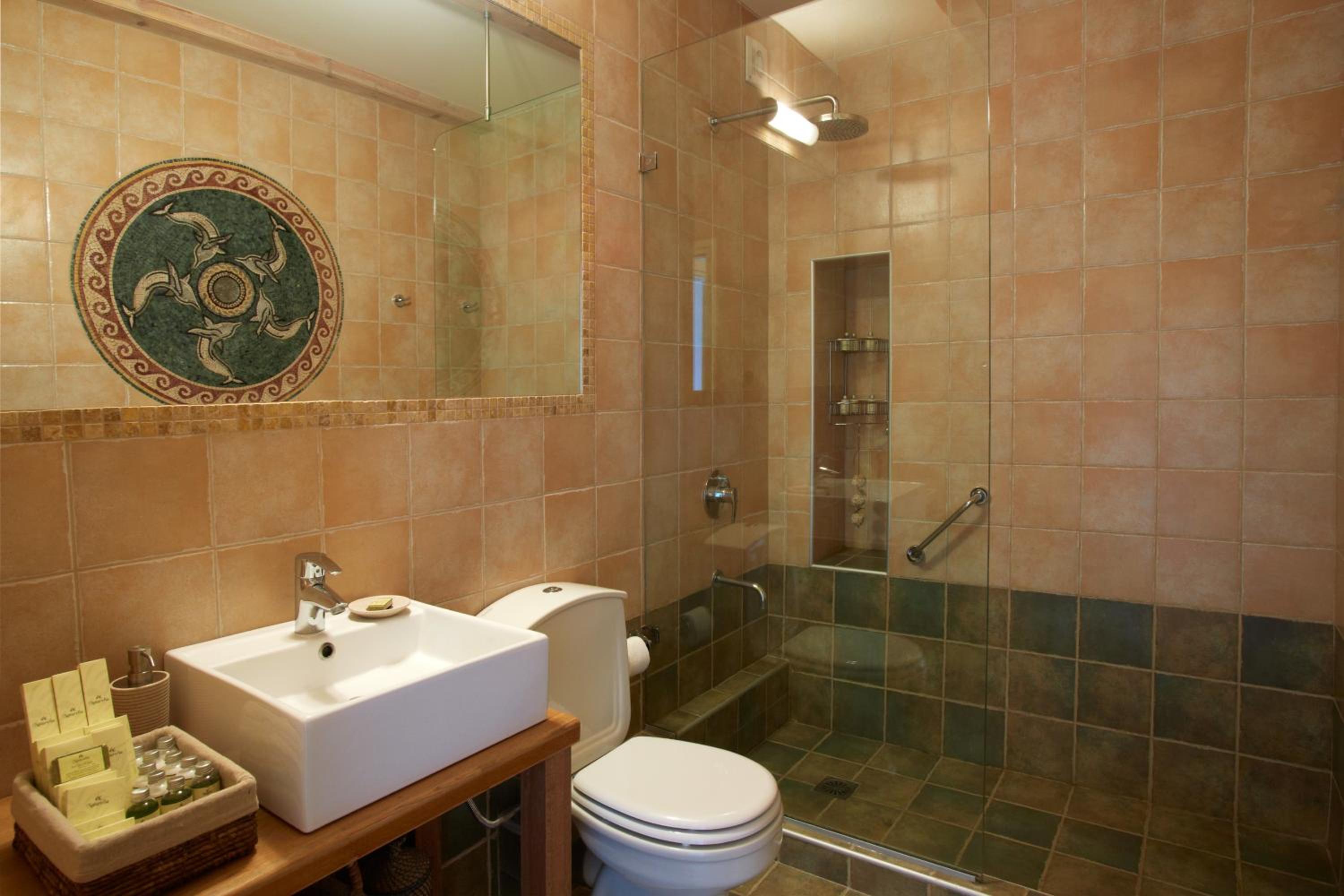 Two-Bedroom Suite - Photo 24