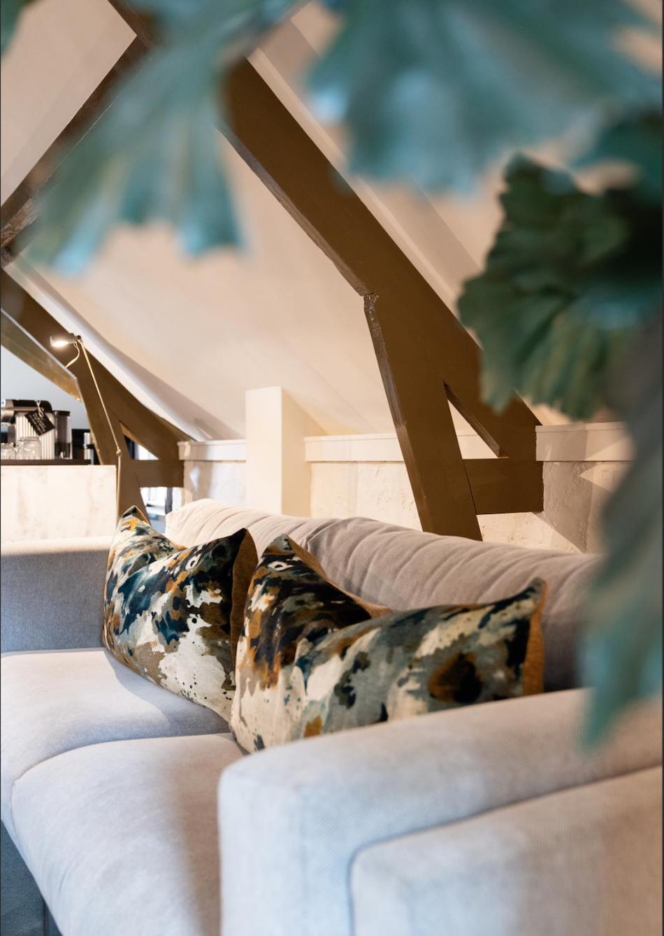 Suite - Photo 5