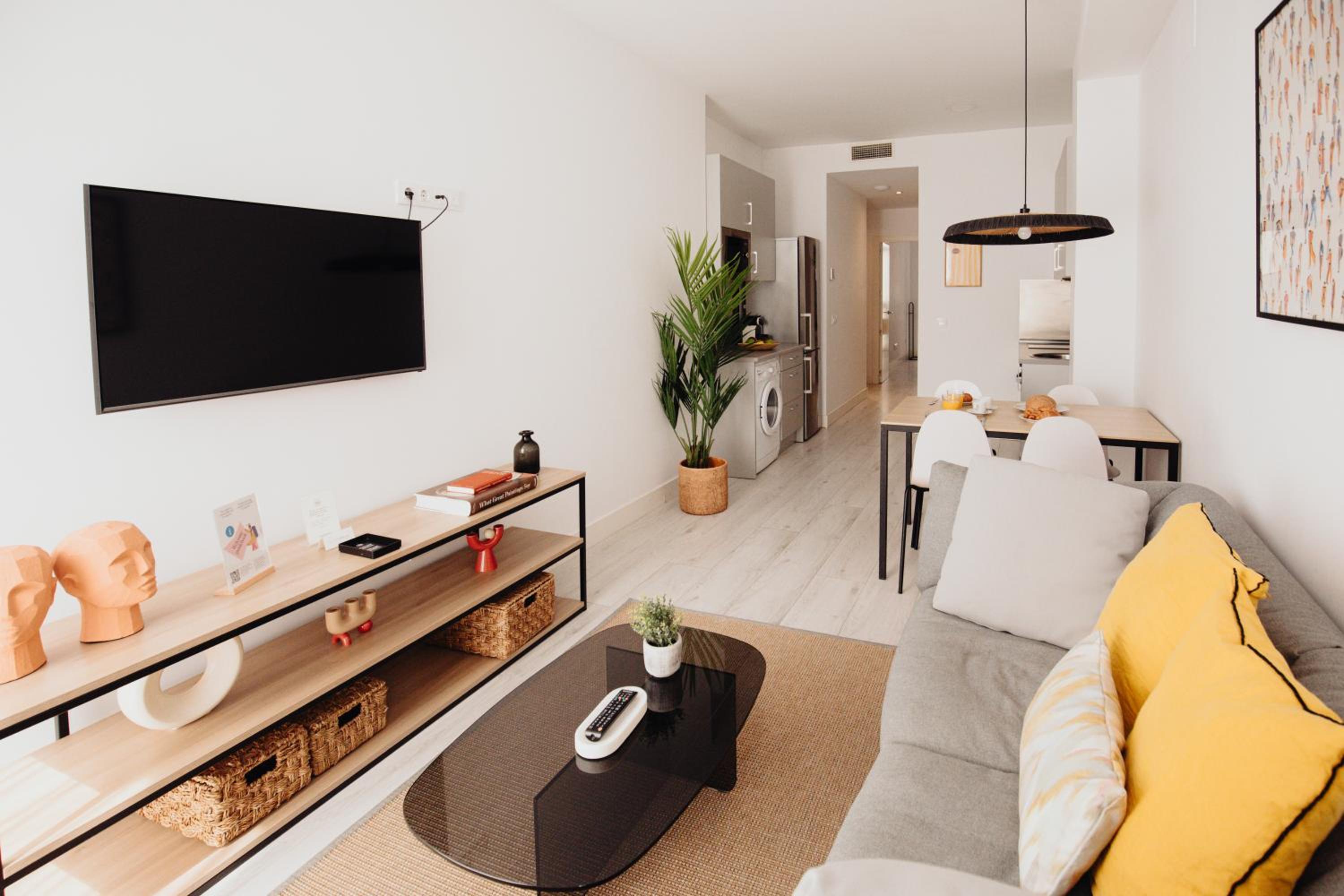 Two-Bedroom Apartment (3 Adults) photo 3