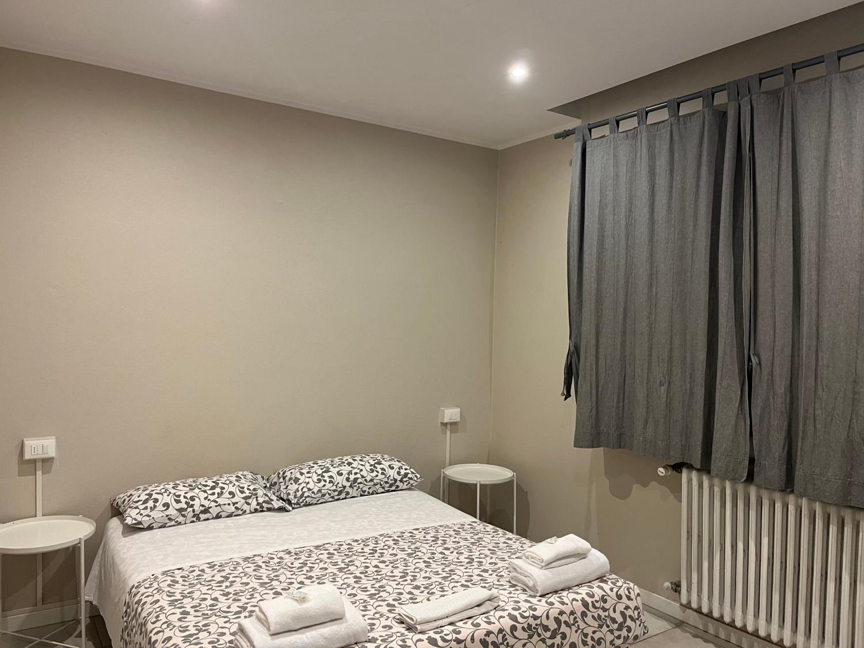 Double Room with Private External Bathroom photo 1