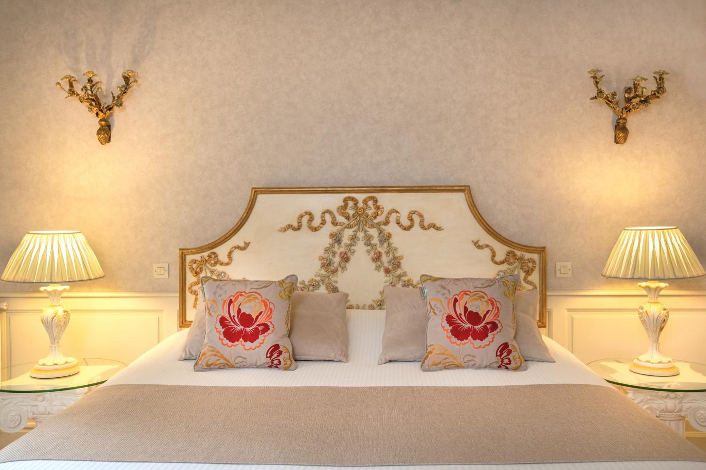 Charm Double Room - Photo 1