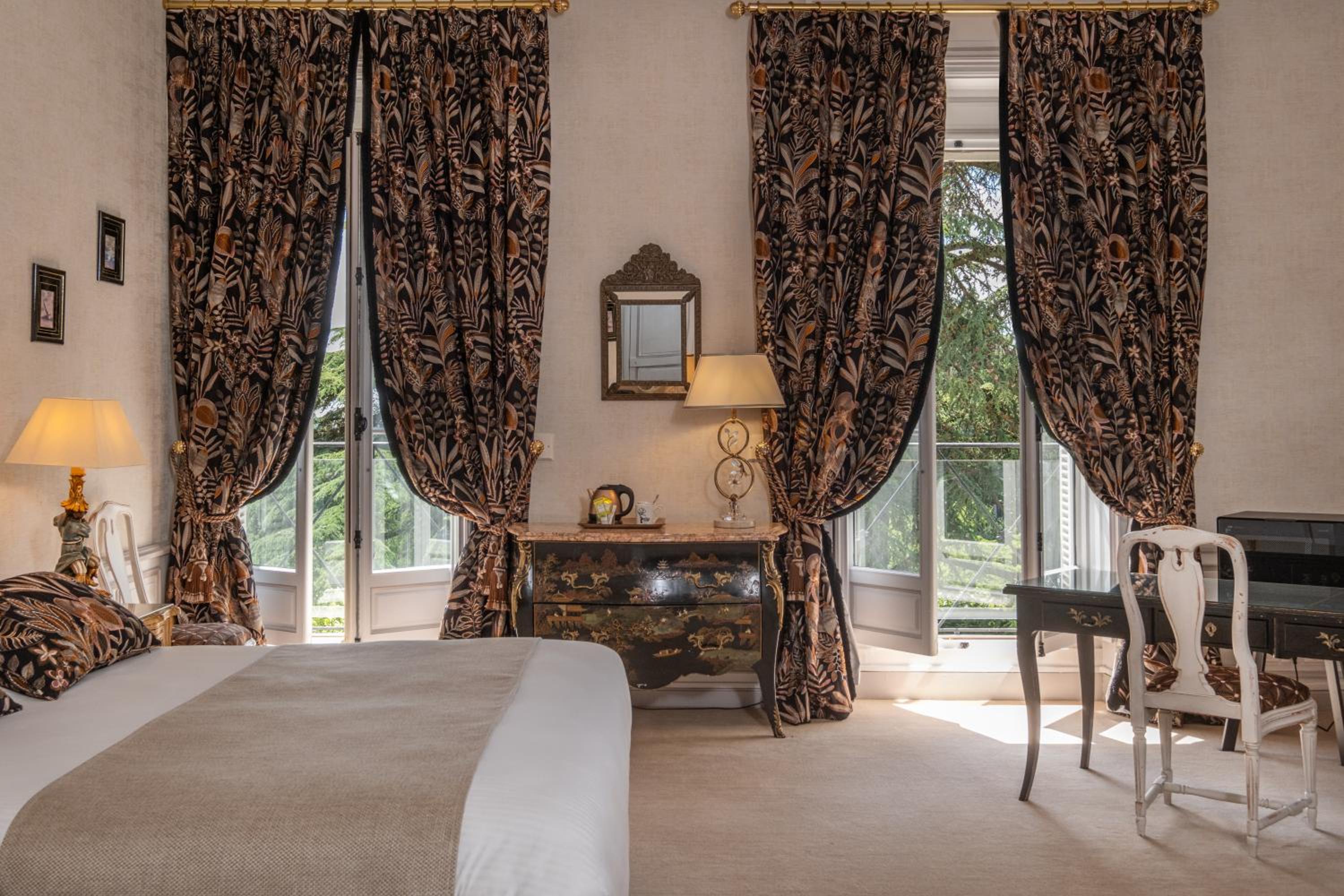 Deluxe Suite - Photo 10